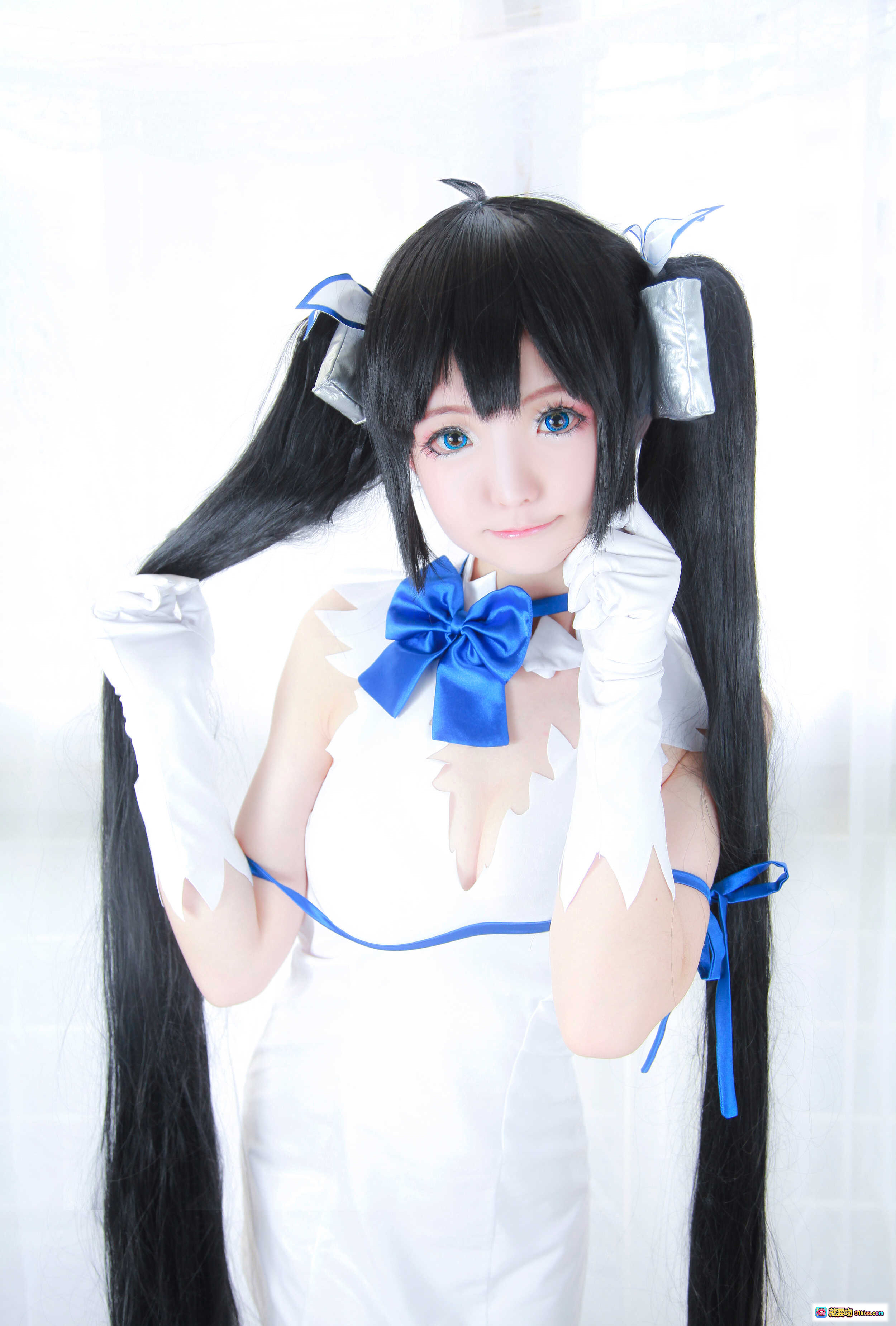 一小央泽NO.006赫提亚斯cosplay写真 白裙蓝蝴蝶结双马尾黑长直美少女角色扮演高清图集 - 就要吻