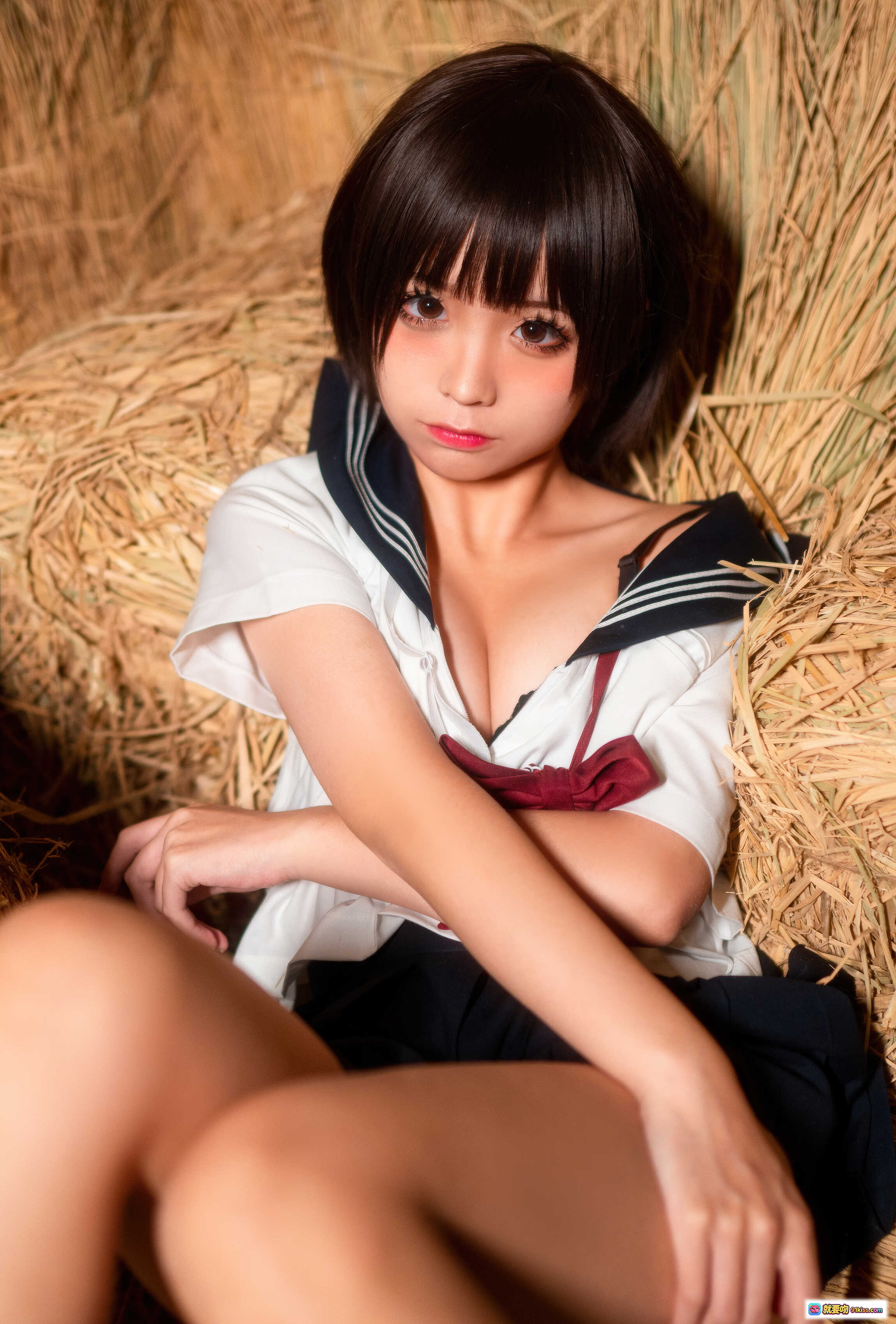 图片[2] - 蠢沫沫NO.010稻草写真 50P高清美腿特写 白袜黑裙田园风 优雅坐姿自然光拍摄 - 就要吻