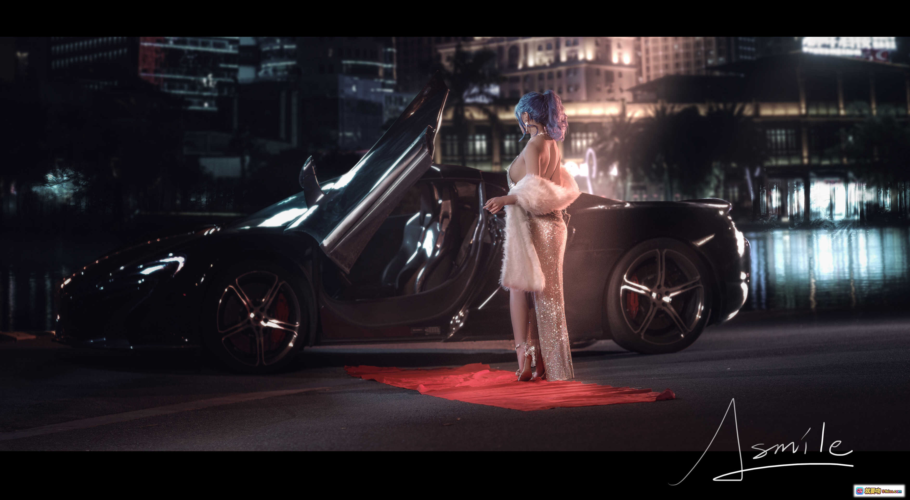 图片[3] - 一笑芳香沁 NO.014 圣路易斯蓝发美女性感写真 36P高清图集 白毛绒外套闪耀吊带 舞台灯光氛围感大片 - 就要吻