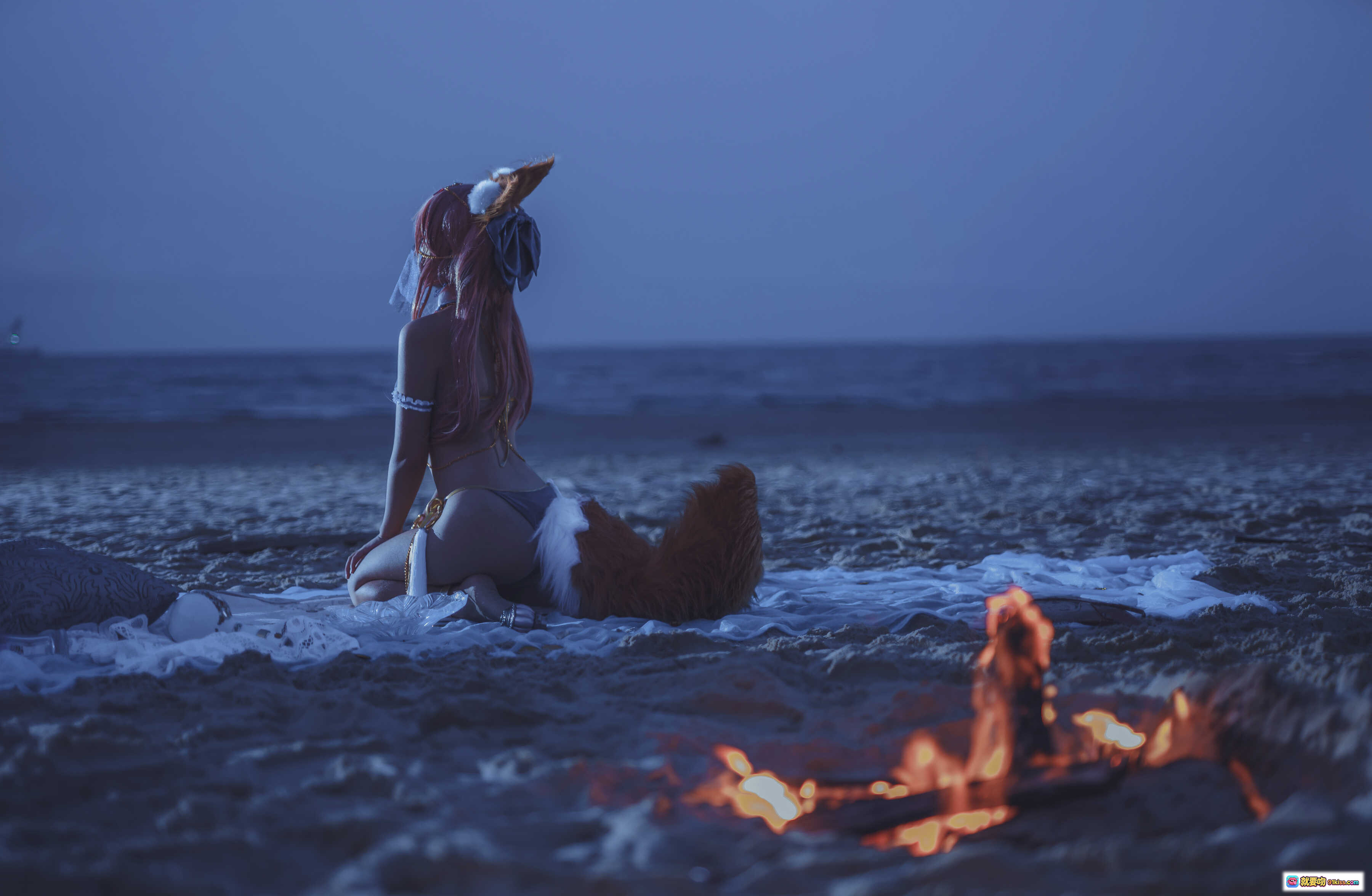 图片[8] - 一笑芳香沁NO.004舞娘Cosplay写真｜粉发狐耳少女比基尼造型｜户外柔光氛围感美图 - 就要吻