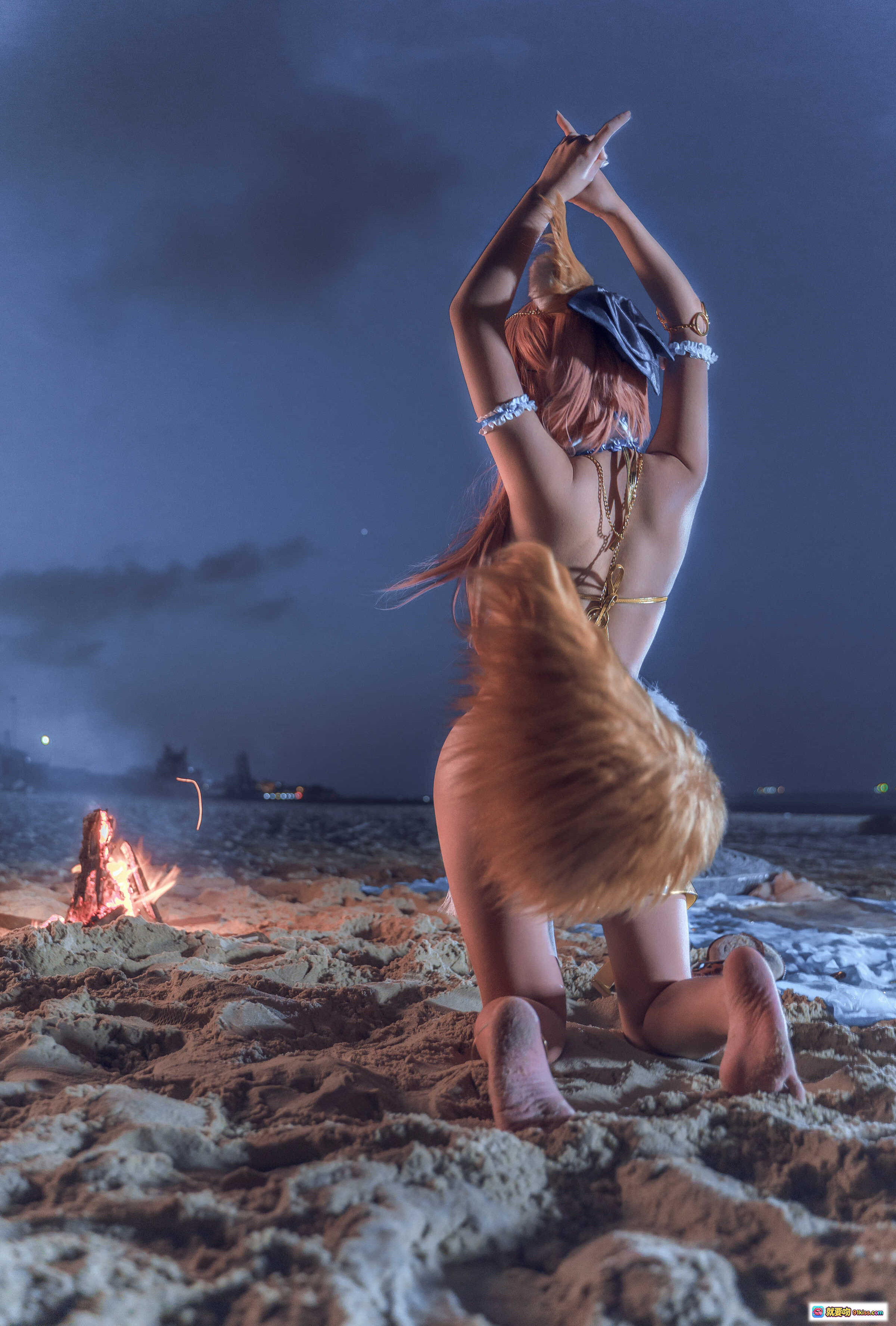 图片[9] - 一笑芳香沁NO.004舞娘Cosplay写真｜粉发狐耳少女比基尼造型｜户外柔光氛围感美图 - 就要吻