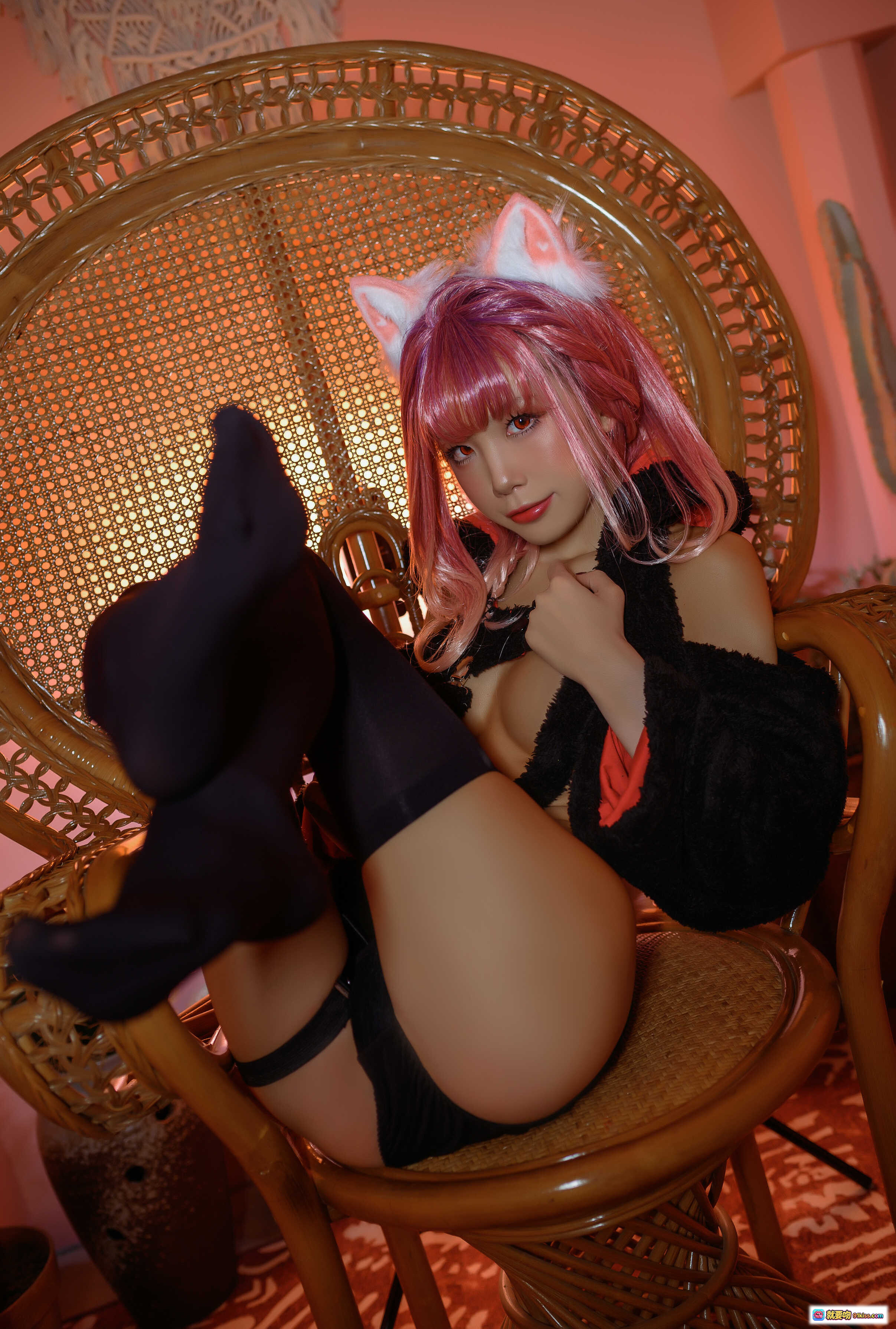 图片[5] - 水淼Aqua NO.051 礼物喵 Cosplay 猫耳黑丝网袜红蝴蝶结性感写真 42P 137MB - 就要吻