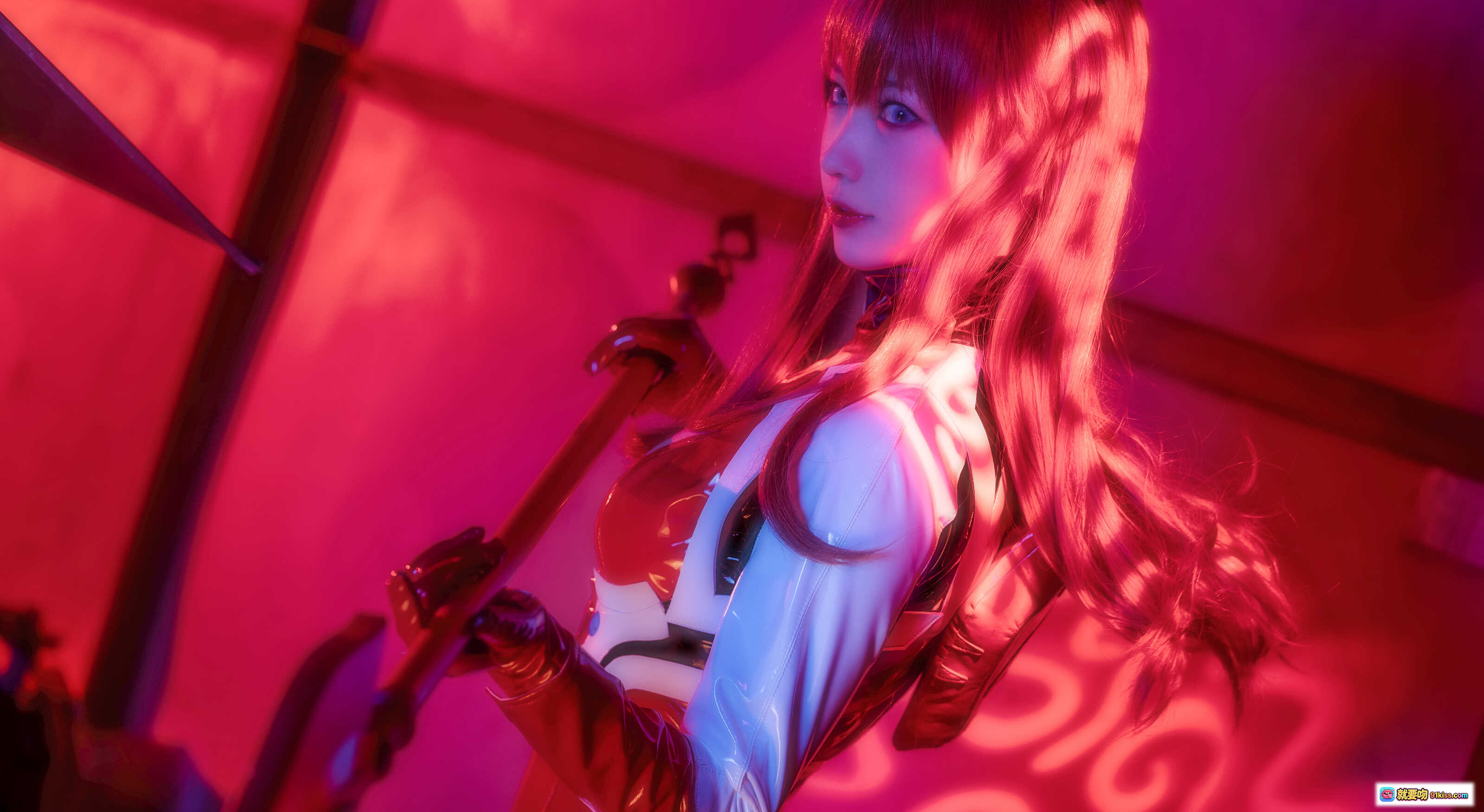 图片[4] - NO.015 妖少you1明日香COS写真｜红光工业风场景｜精致战损装束｜高跟长靴造型｜二次元角色还原 - 就要吻