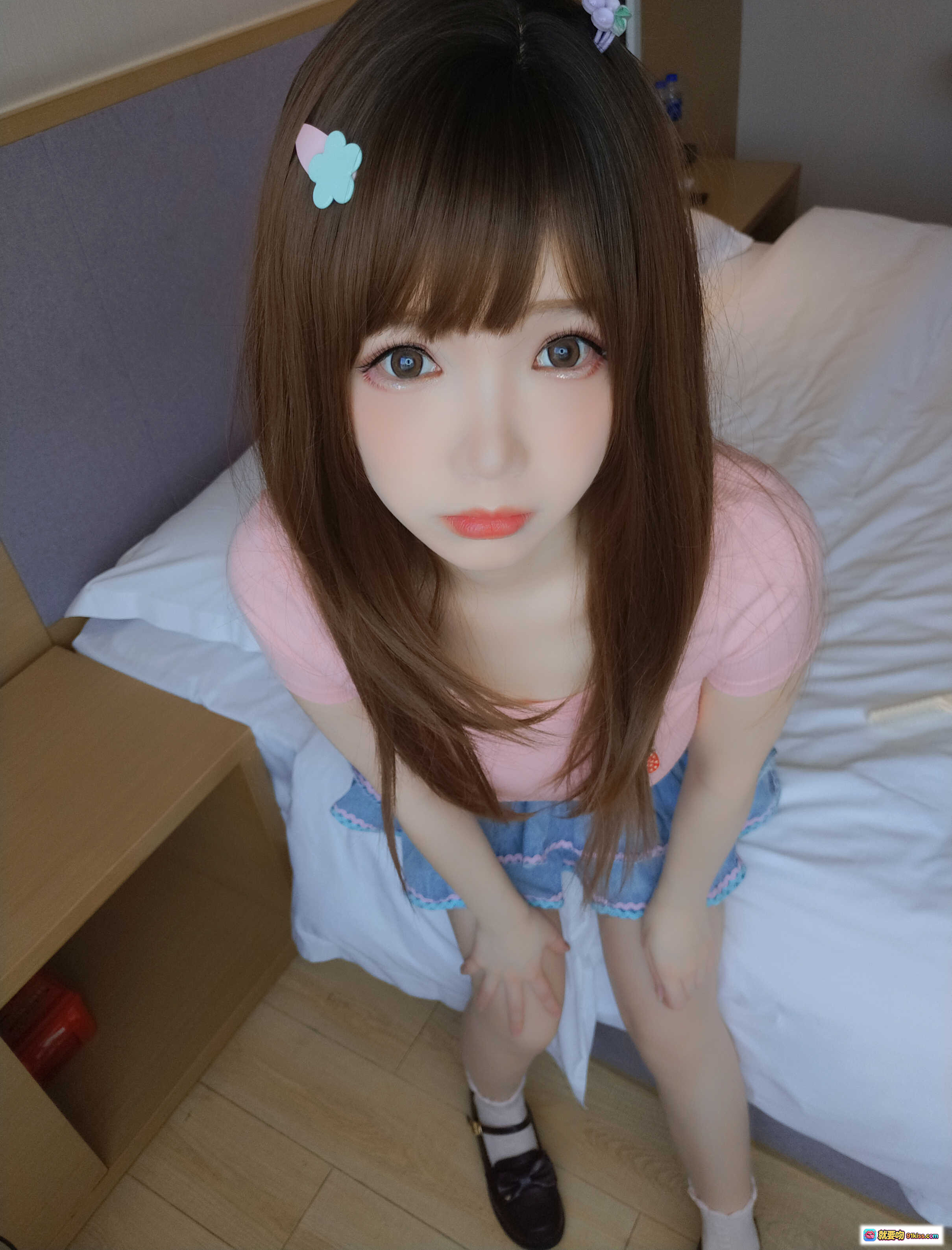图片[9] - 雪晴Astra NO.030 短裙妹妹甜美穿搭粉色上衣牛仔裙蝴蝶发夹酒店床拍写真140P - 就要吻