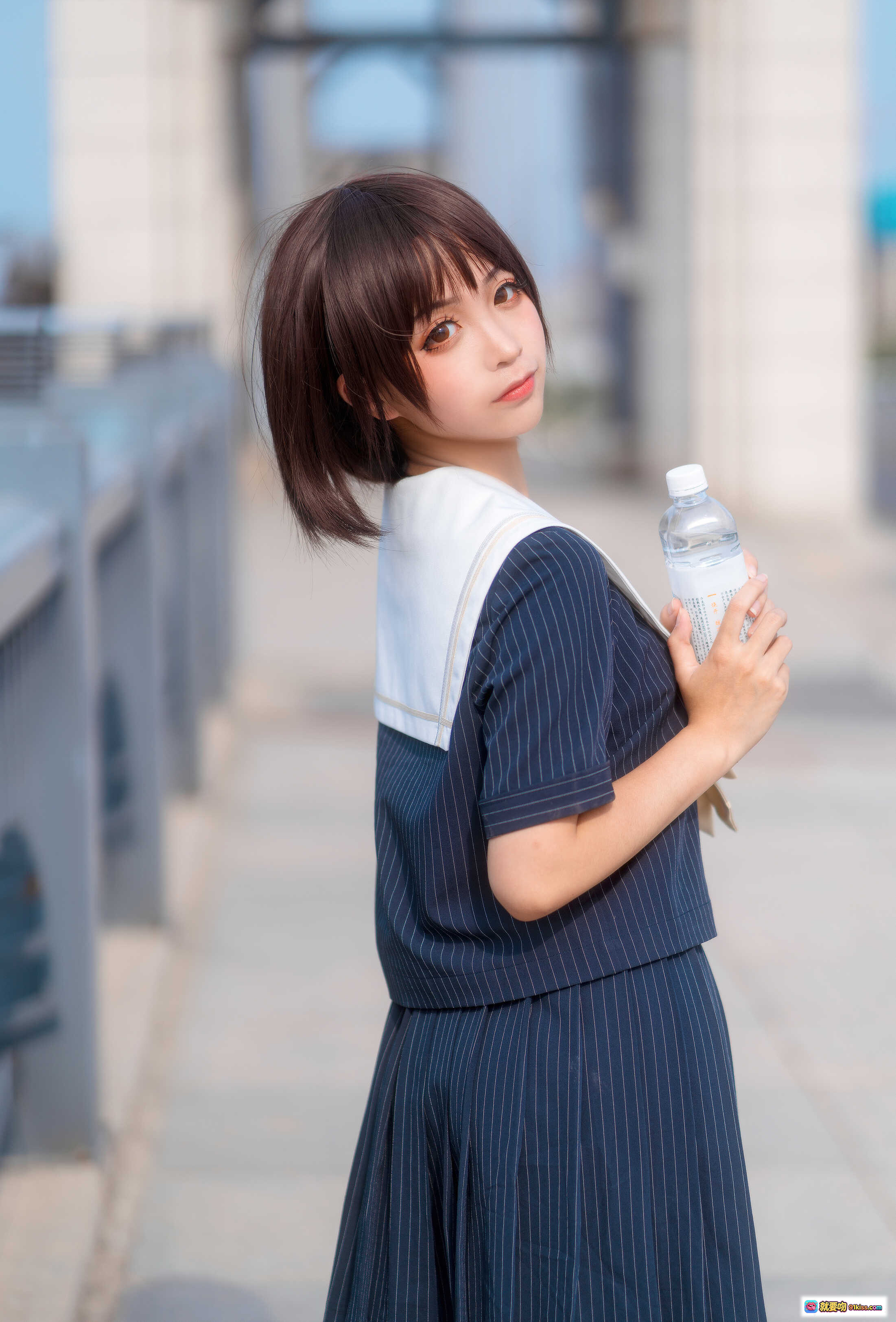 图片[7] - 蠢沫沫NO.003 JK制服写真｜深蓝百褶裙+黑色中筒袜+厚底皮鞋｜校园风美腿特写 - 就要吻