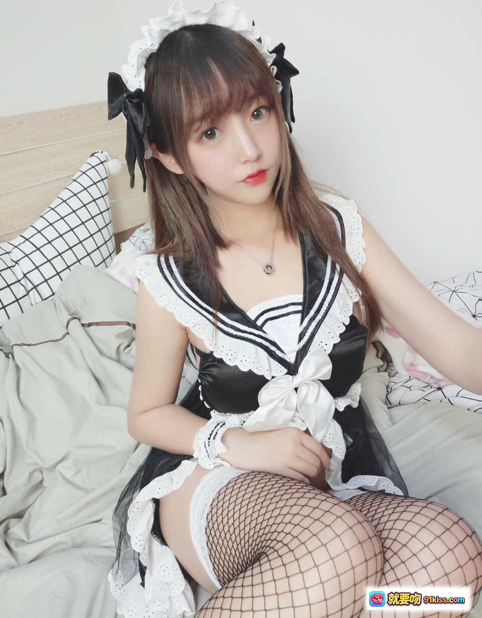 图片[3] - 女仆装写真｜黑白色蕾丝边｜网袜美腿｜可爱头饰｜室内床拍｜过期米线线喵020米线16P24M - 就要吻