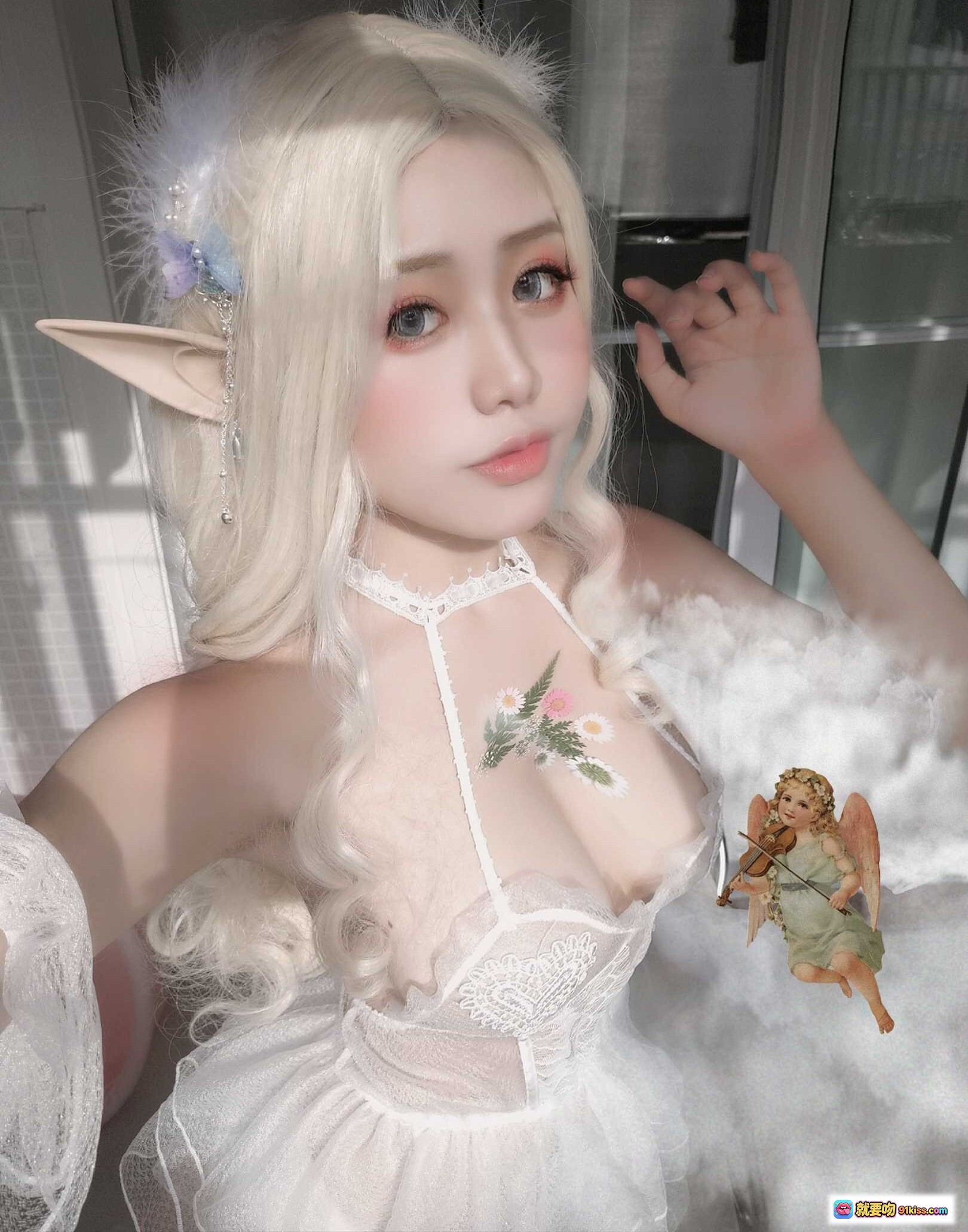 图片[4] - 一笑芳香沁NO.003少女与花写真｜精灵耳白发少女｜蕾丝透视花饰内衣｜甜美梦幻风｜高清25P - 就要吻