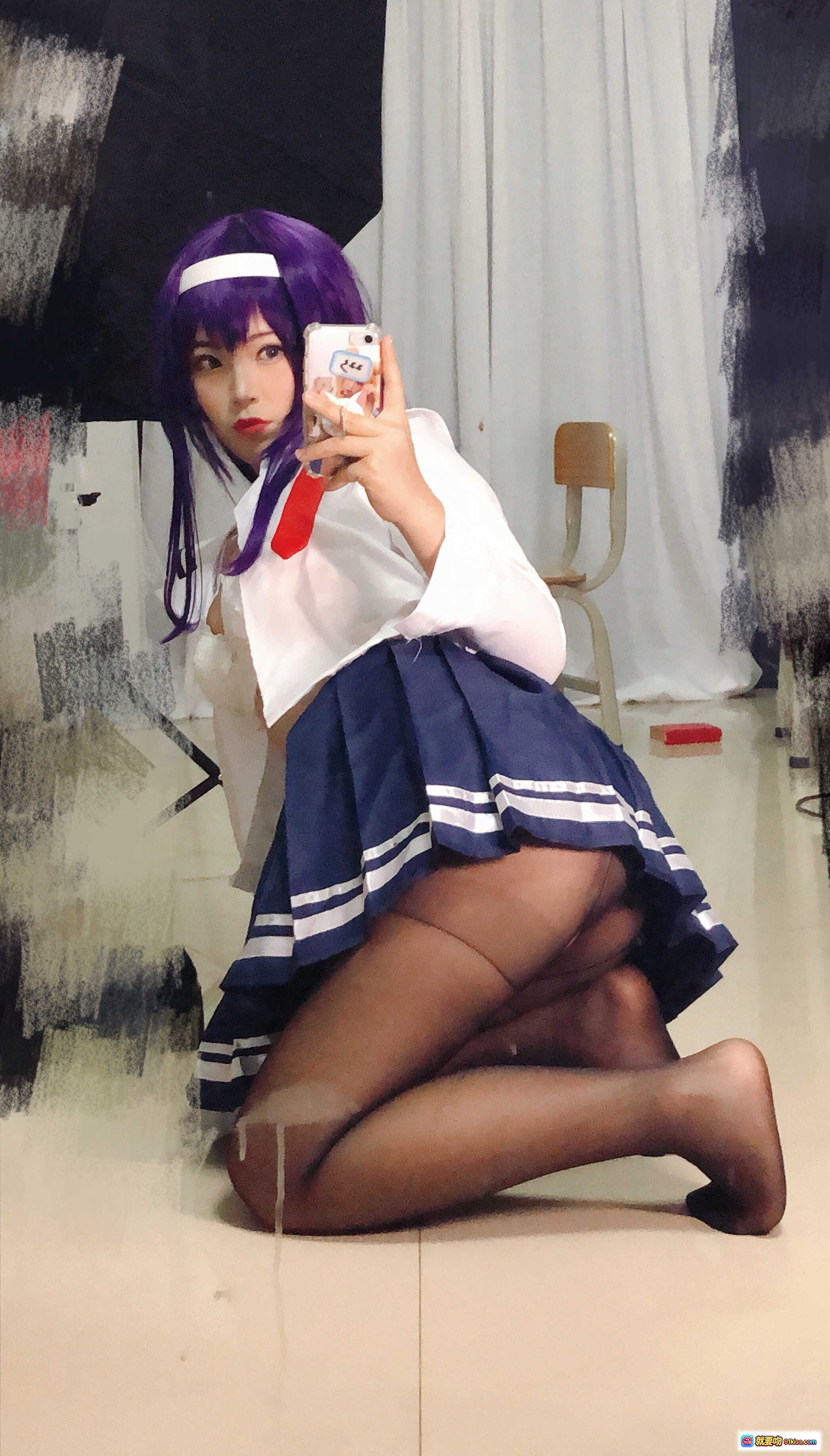 图片[5] - 白烨Vol.019紫发学姐校服自拍写真 白衬衫蕾丝内衣黑丝短裙美腿镜前自拍性感可爱风 - 就要吻