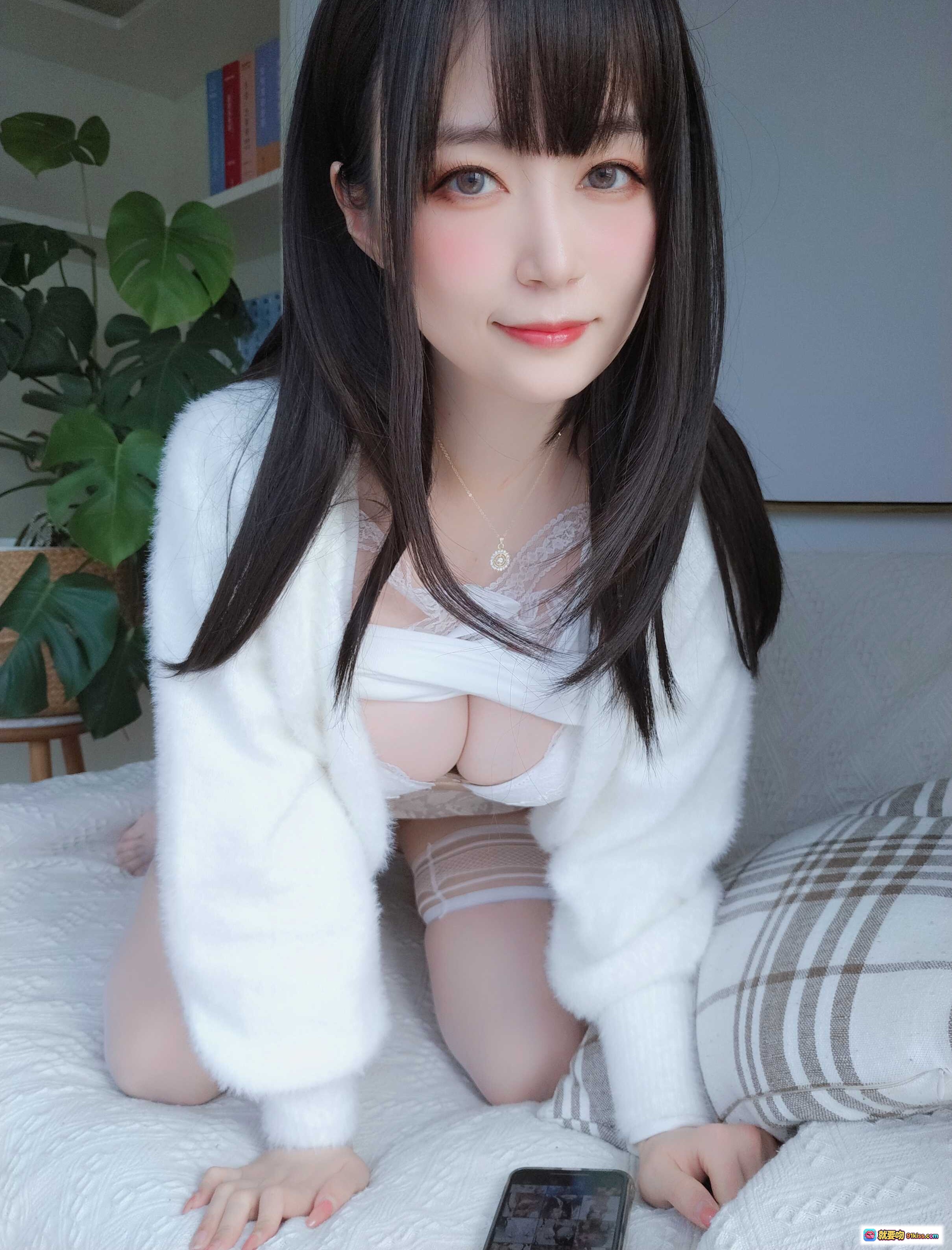 图片[3] - 白银81自拍Vol.47｜甜美少女居家写真｜白色毛衣+格子短裙+过膝袜｜清新私房风｜121张高清图 - 就要吻