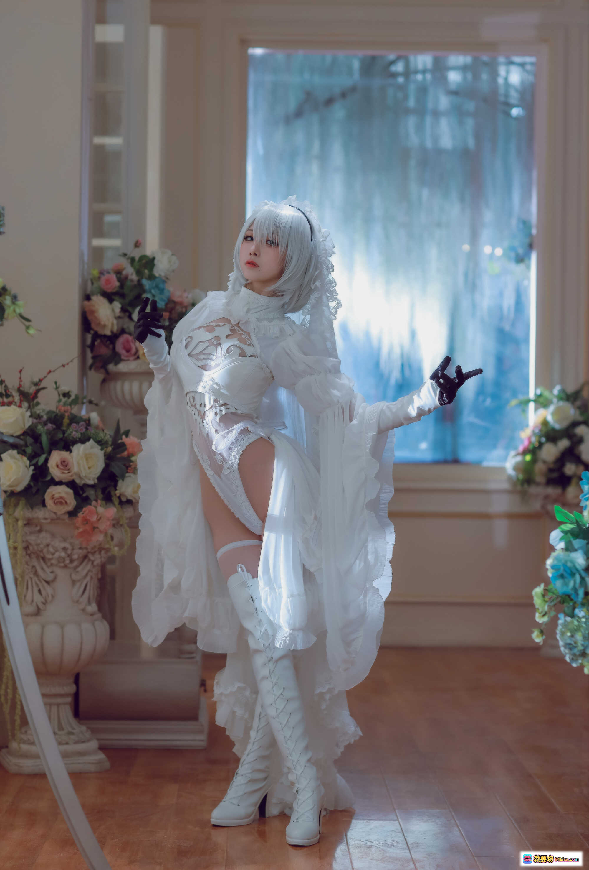 图片[9] - 水淼aqua NO.042 黑白2B Cosplay写真 55P高清美图 工业风夜景 优雅持剑造型 丝袜黑裙性感演绎 - 就要吻