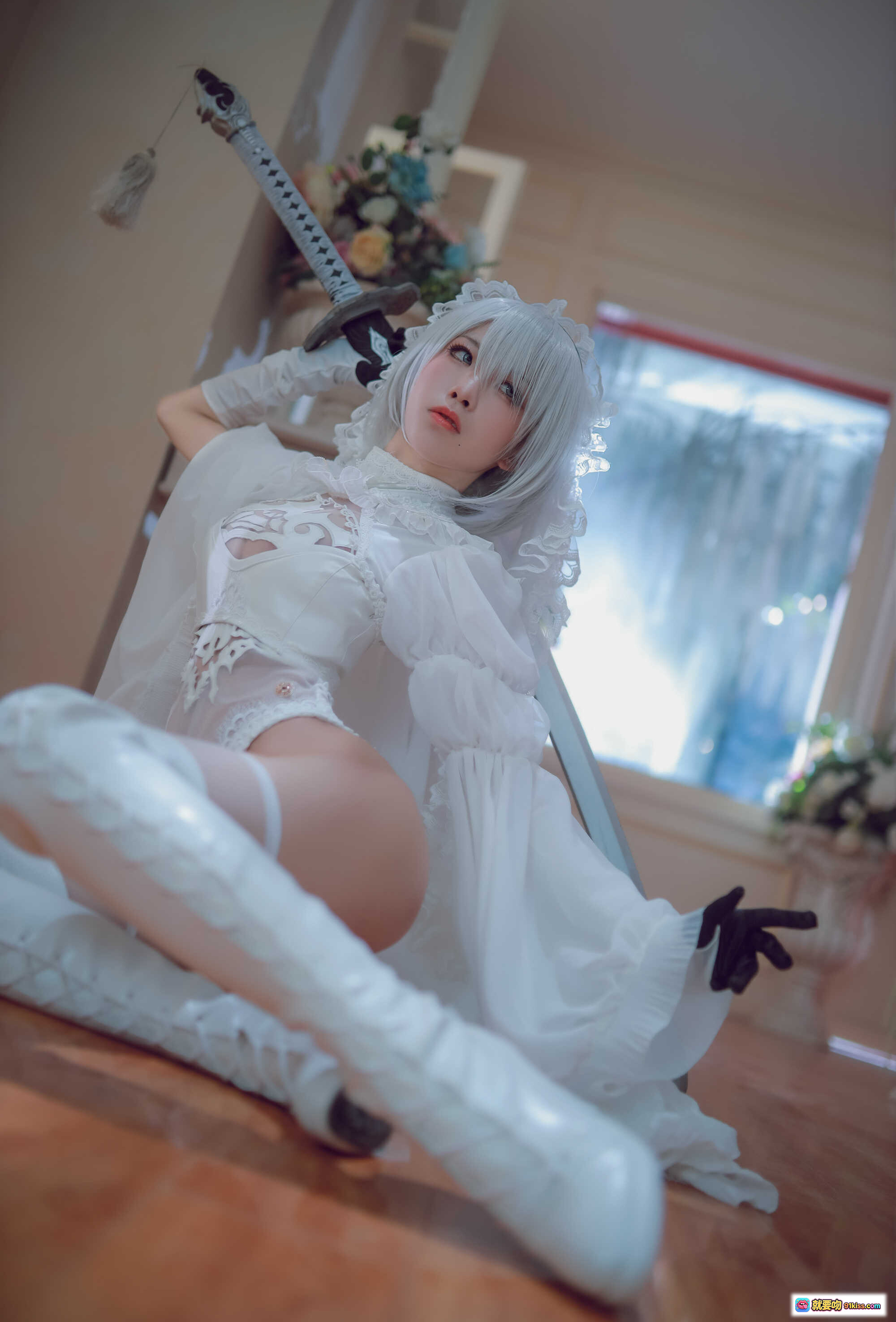 图片[3] - 水淼aqua NO.042 黑白2B Cosplay写真 55P高清美图 工业风夜景 优雅持剑造型 丝袜黑裙性感演绎 - 就要吻