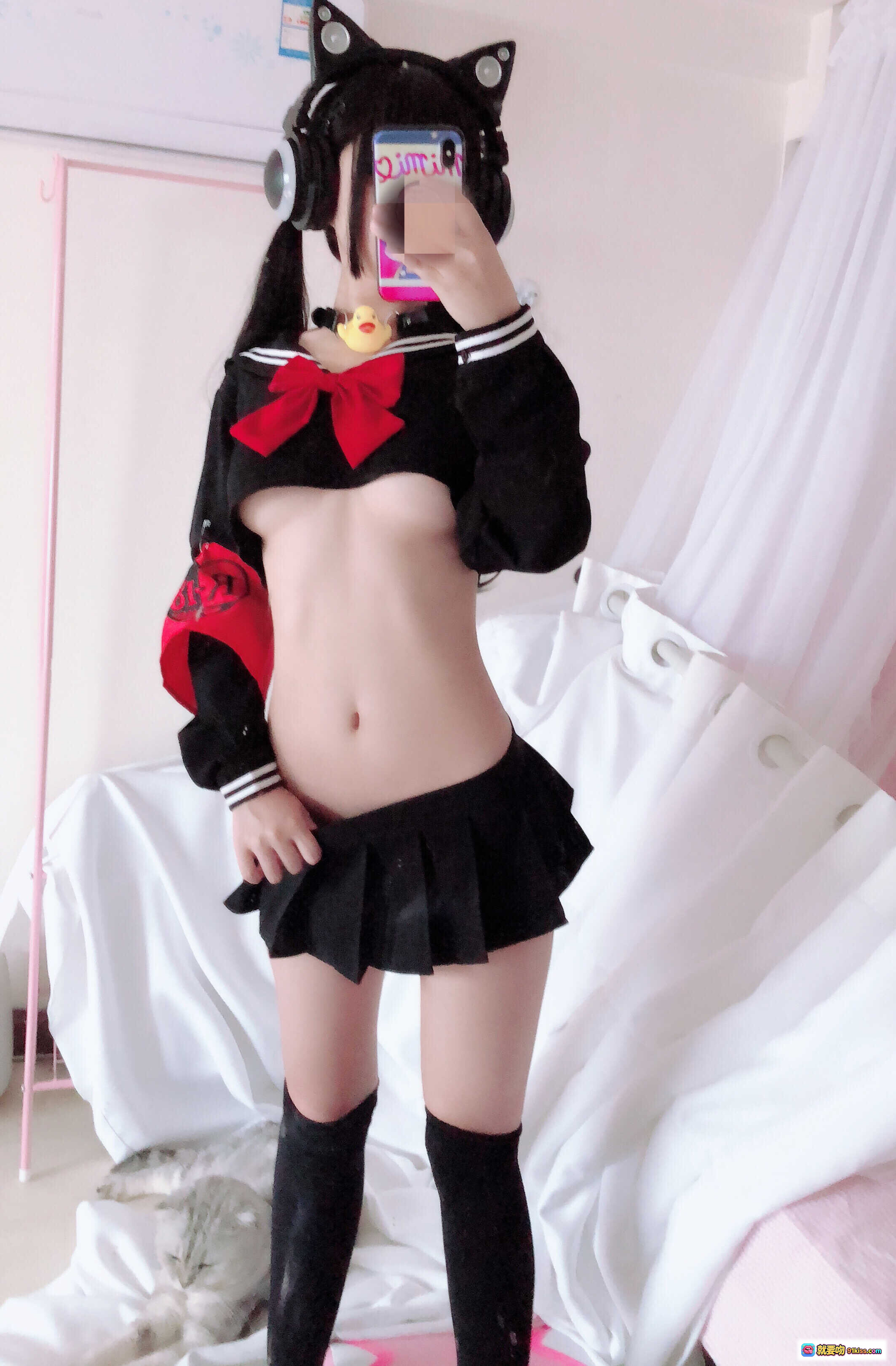 图片[5] - 桜井宁宁NO.017半乳制服cosplay猫耳耳机黑红水手服露脐短裙过膝袜私房写真70P - 就要吻