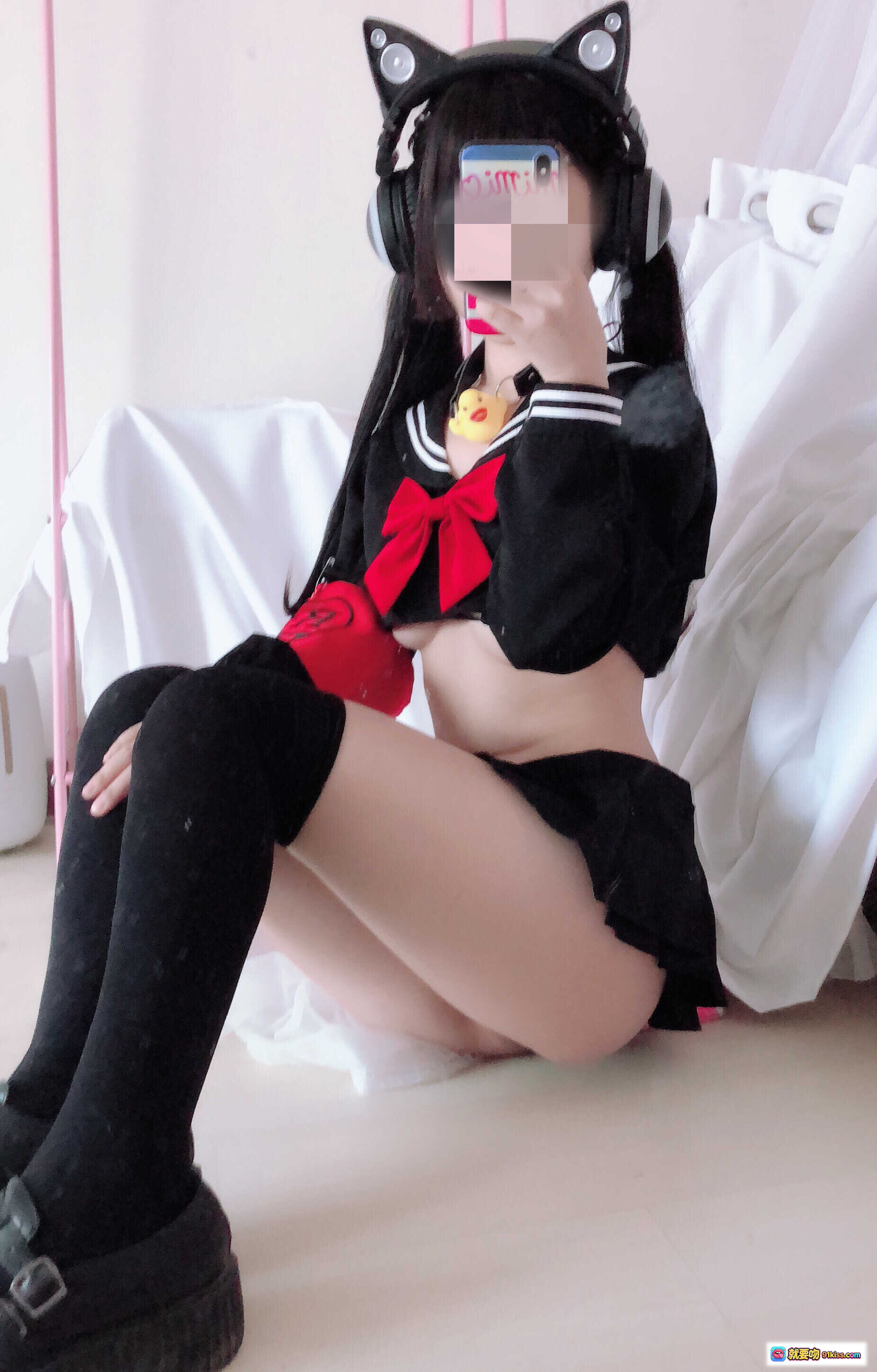 图片[10] - 桜井宁宁NO.017半乳制服cosplay猫耳耳机黑红水手服露脐短裙过膝袜私房写真70P - 就要吻
