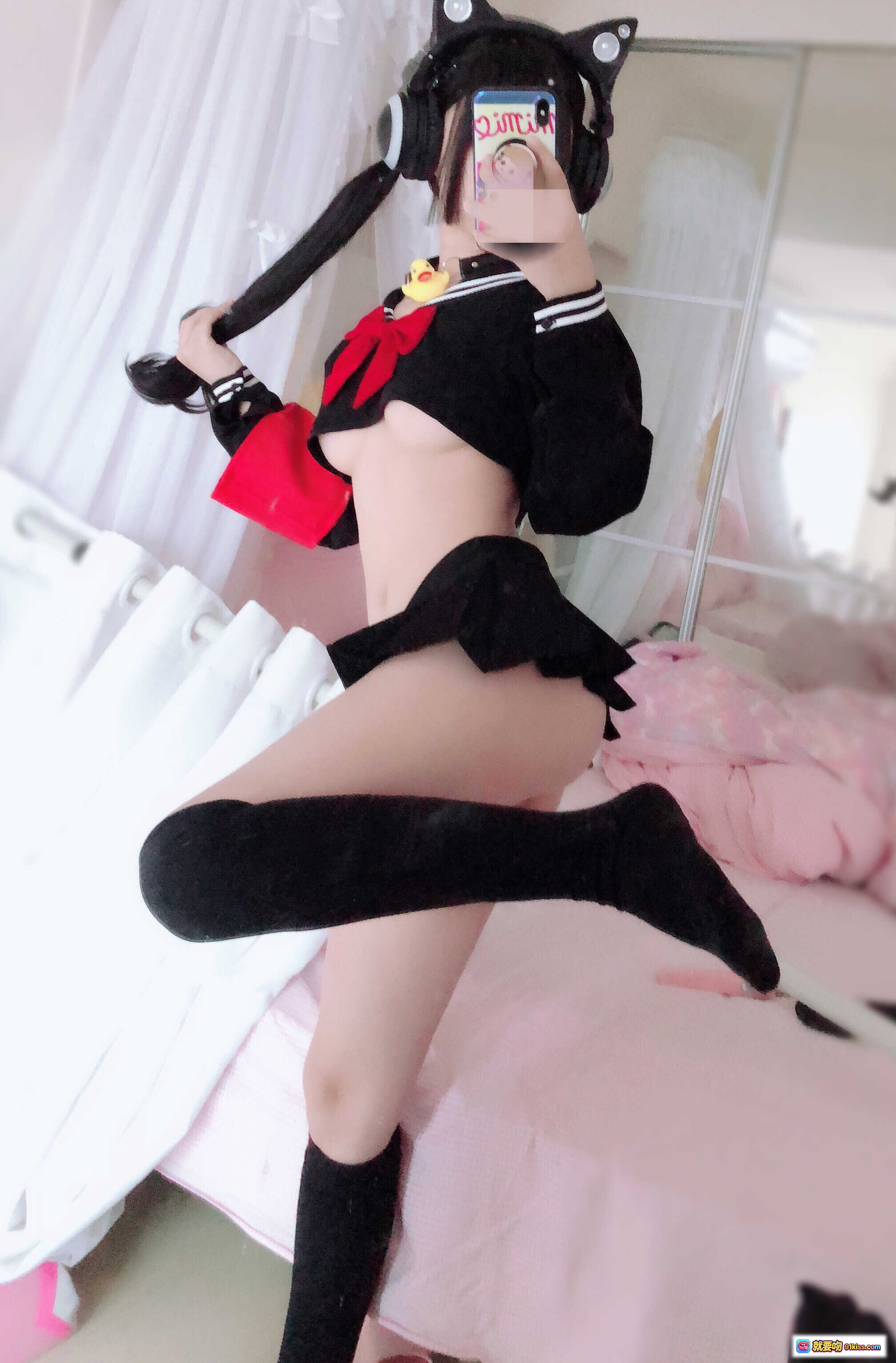 图片[6] - 桜井宁宁NO.017半乳制服cosplay猫耳耳机黑红水手服露脐短裙过膝袜私房写真70P - 就要吻