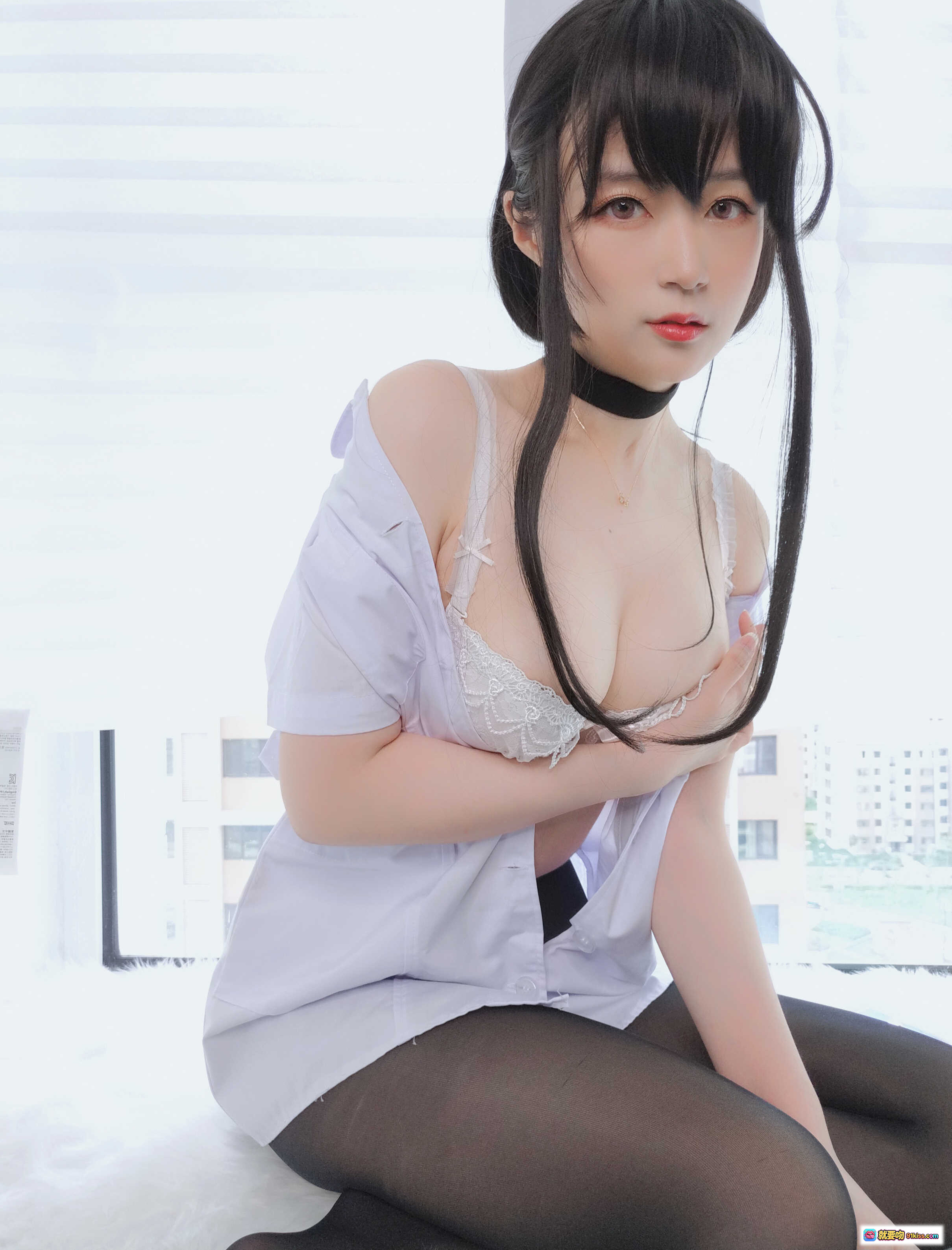 图片[10] - 白银81 NO.016 长发小护士写真 66P高清美图 黑丝白衬衫蕾丝内衣 甜美性感护士装 cosplay 优雅坐姿 大眼红唇 二次元风格 - 就要吻