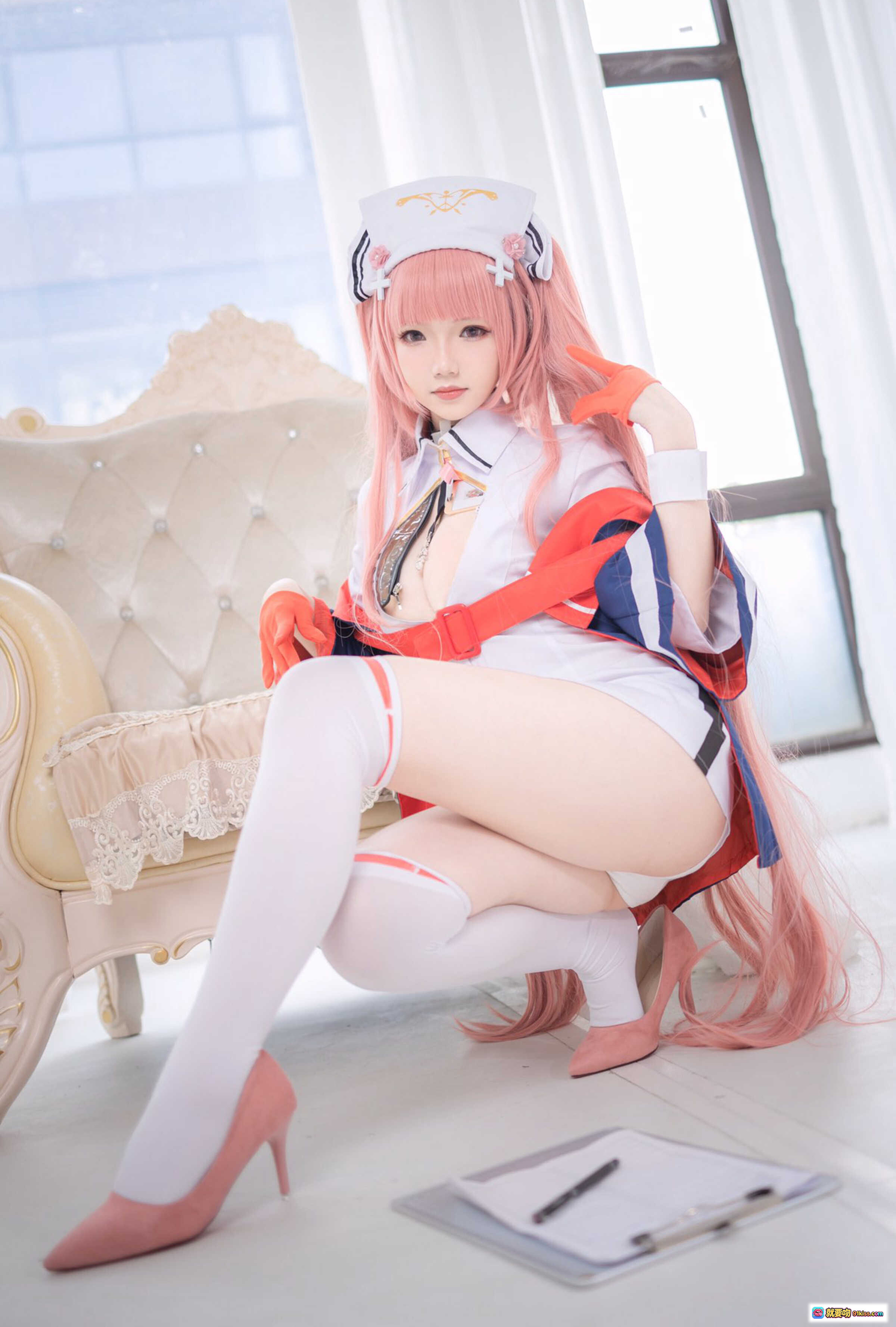 图片[10] - 雪晴Astra NO.025 Azur Lane Cosplay 粉发女仆装 白丝高跟 欧式沙发写真 31P高清图集 - 就要吻