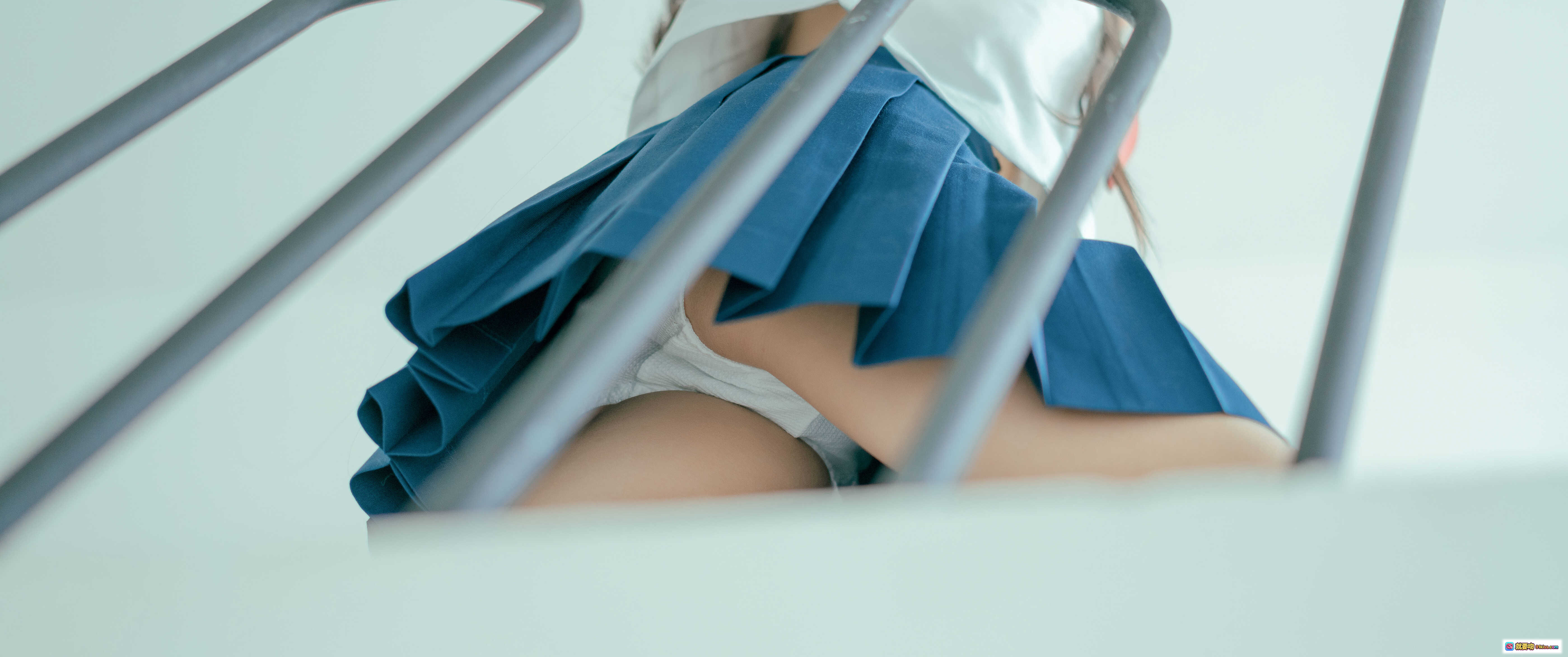 图片[8] - 蠢沫沫NO.116叫兽的恶作剧Ⅱ校服少女楼梯扶手写真高清图集 - 就要吻