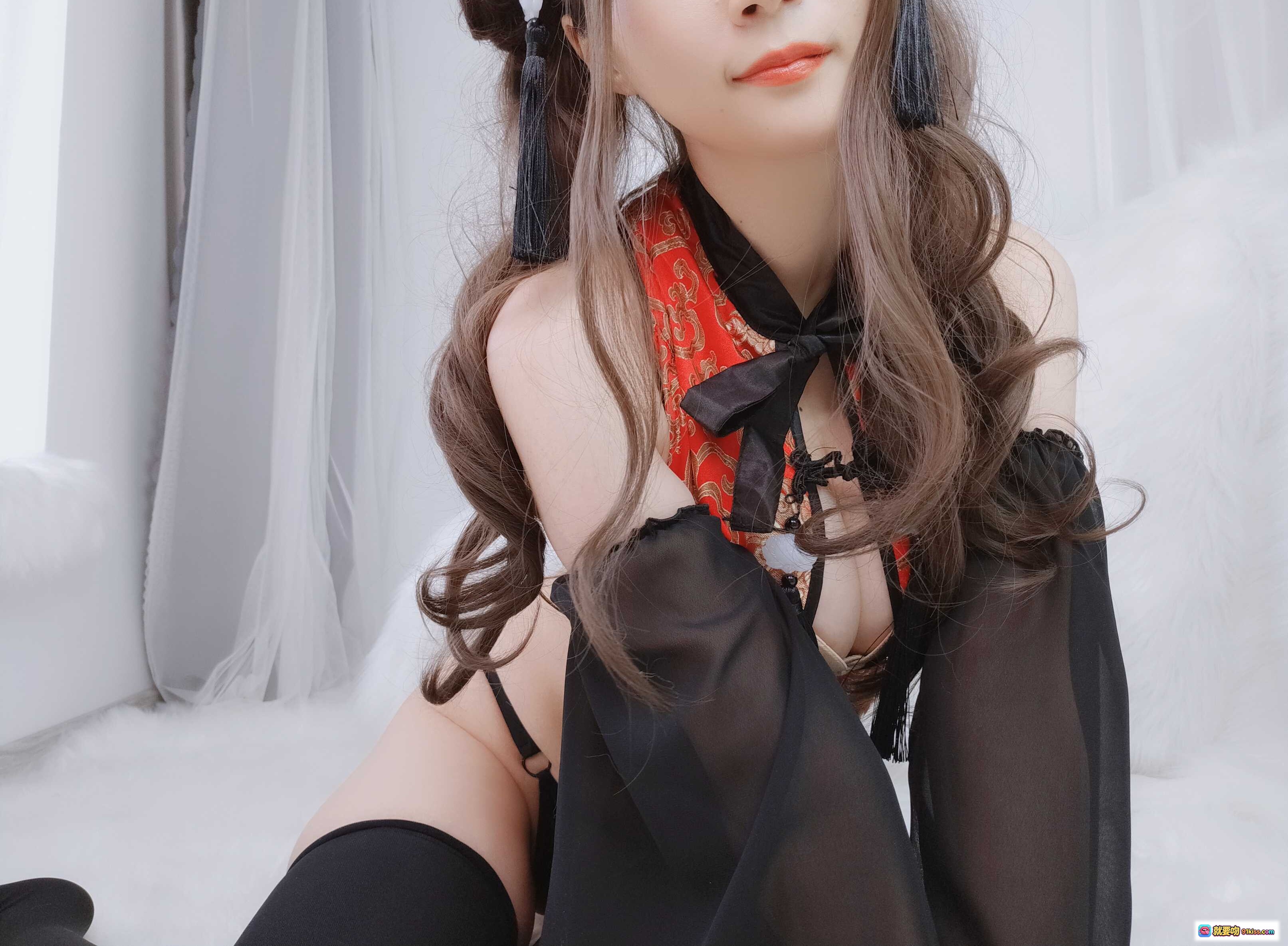 图片[8] - 白银81 NO.032 中华娘写真集 134P高清美图 红金刺绣旗袍 黑丝蕾丝袖饰 甜美性感造型 无视频纯图包 - 就要吻