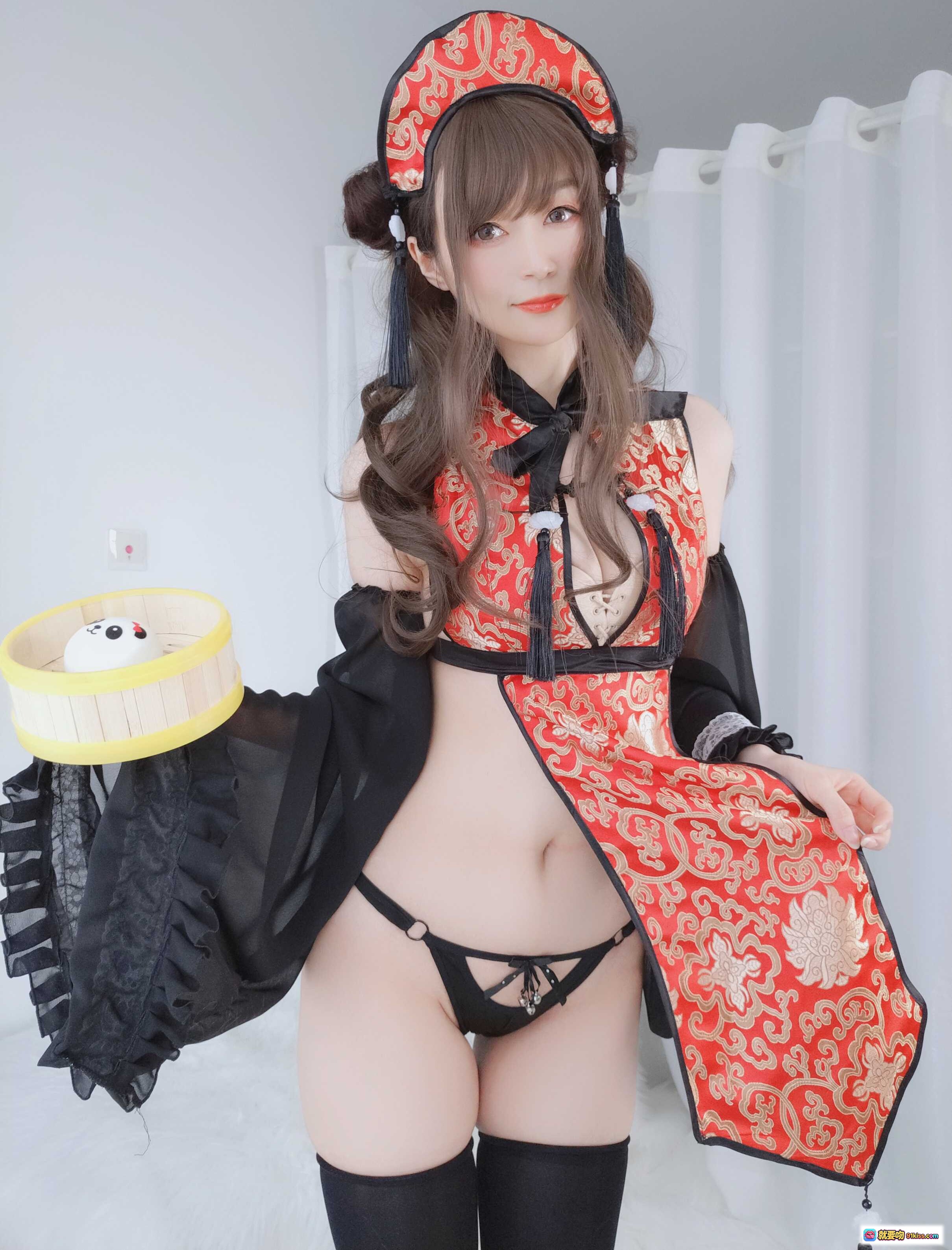 图片[9] - 白银81 NO.032 中华娘写真集 134P高清美图 红金刺绣旗袍 黑丝蕾丝袖饰 甜美性感造型 无视频纯图包 - 就要吻