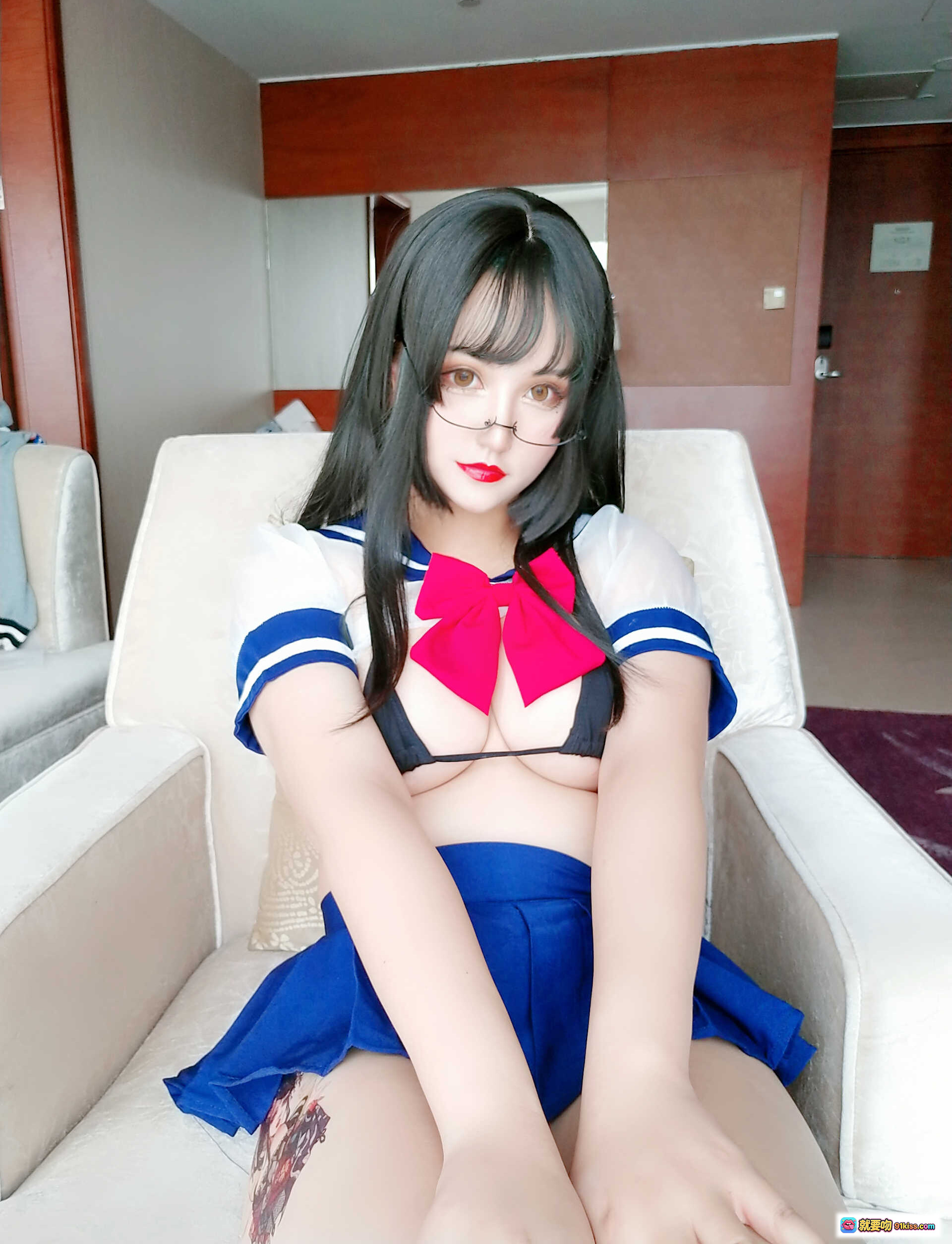 图片[4] - 夏鸽鸽不想起床 NO.013 透明JK制服黑丝美腿写真 36P高清图集 - 就要吻