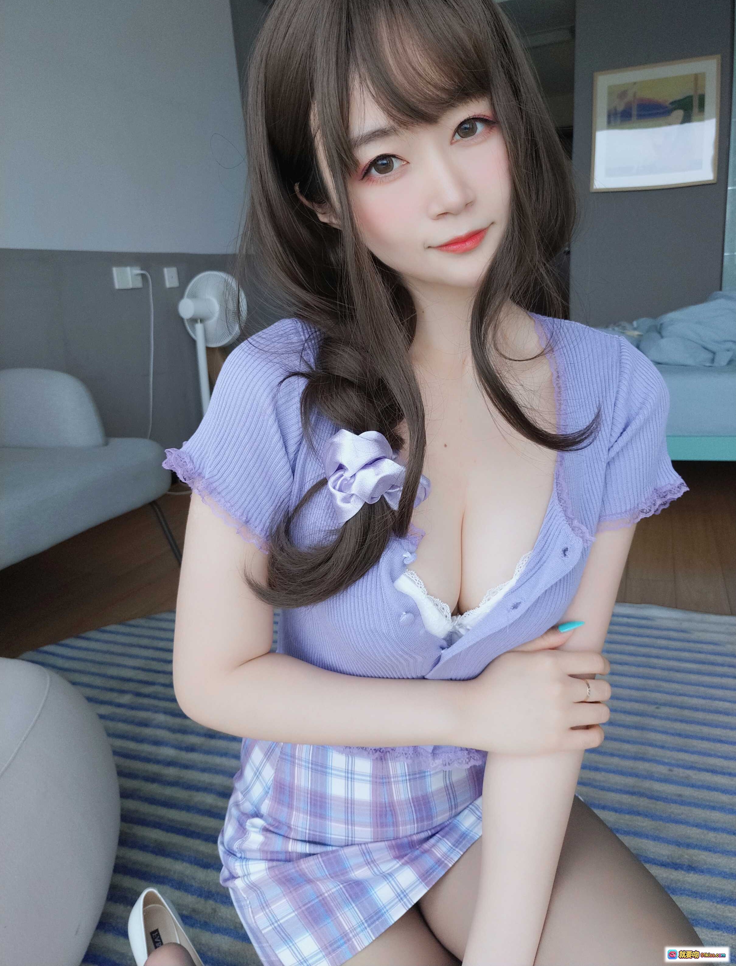 图片[3] - 白银81 NO.043 香芋味少女写真 | 紫色蕾丝上衣+格纹短裙 | 室内绿植背景 | 甜美日系风格 | 高清112P写真集 - 就要吻