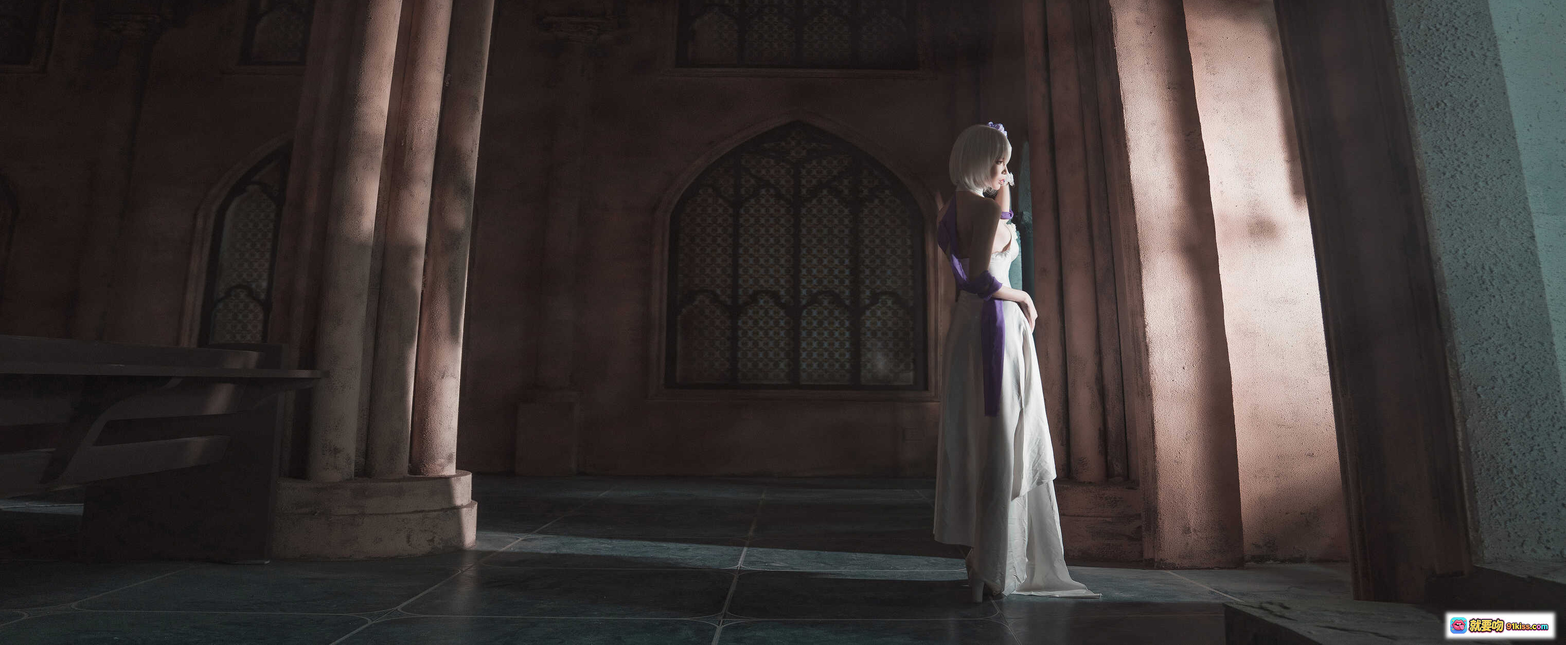 图片[4] - 爱老师天狼星cosplay写真｜金发女仆装｜精致蕾丝头饰｜优雅侧颜特写｜18P高清图集 - 就要吻