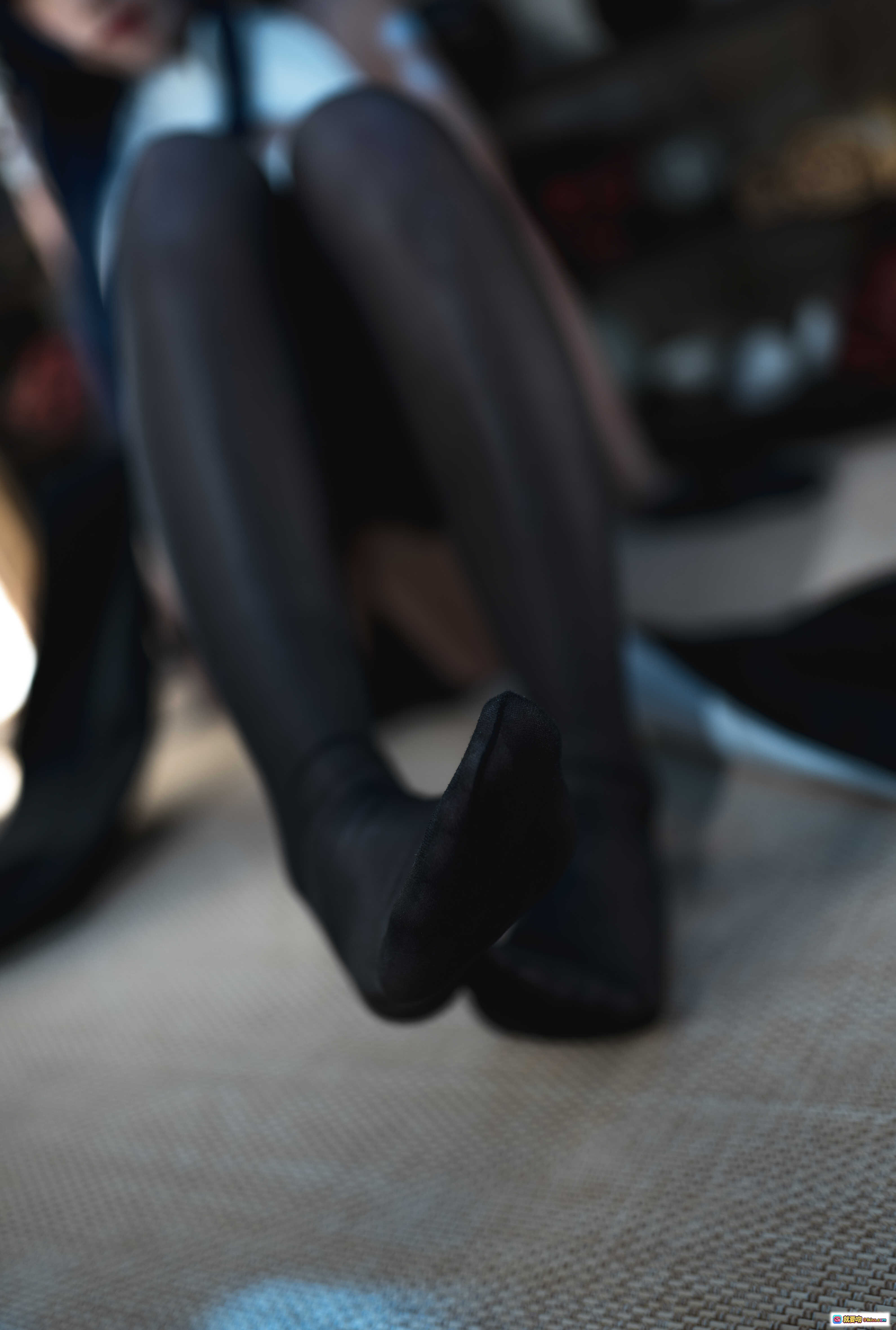 图片[1] - 蠢沫沫NO.069吾妻旗袍写真 45P高清黑丝美腿特写 优雅性感私房摄影集 - 就要吻