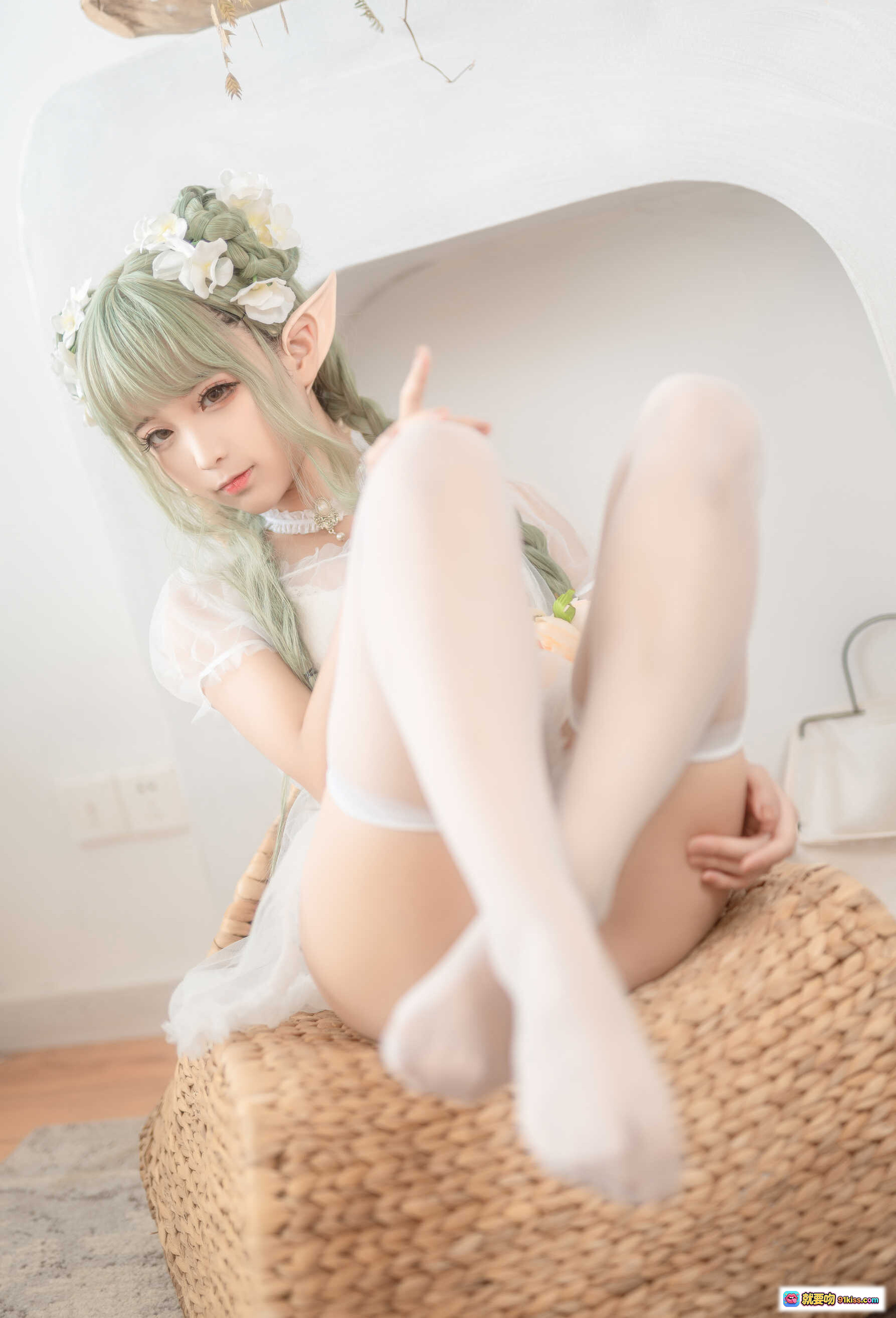 图片[7] - 蠢沫沫NO.123《尖耳国度》绿精灵cos写真 40P高清美图 白丝长腿精灵耳花环造型 甜美梦幻风室内拍摄 - 就要吻