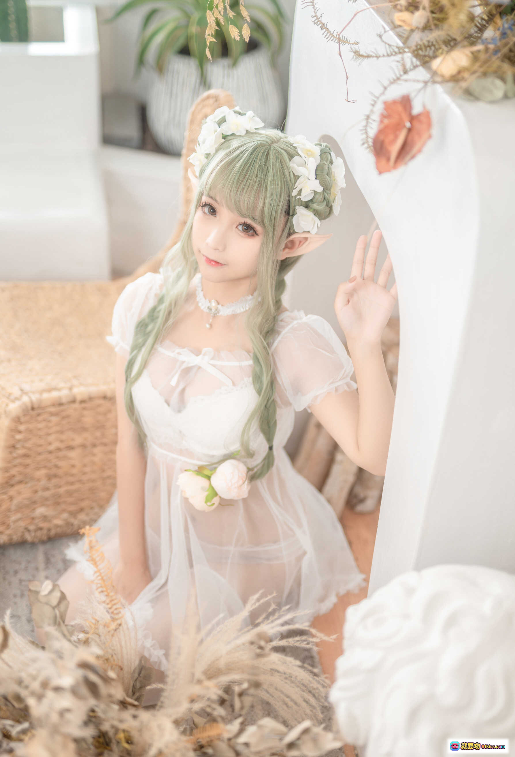 图片[8] - 蠢沫沫NO.123《尖耳国度》绿精灵cos写真 40P高清美图 白丝长腿精灵耳花环造型 甜美梦幻风室内拍摄 - 就要吻