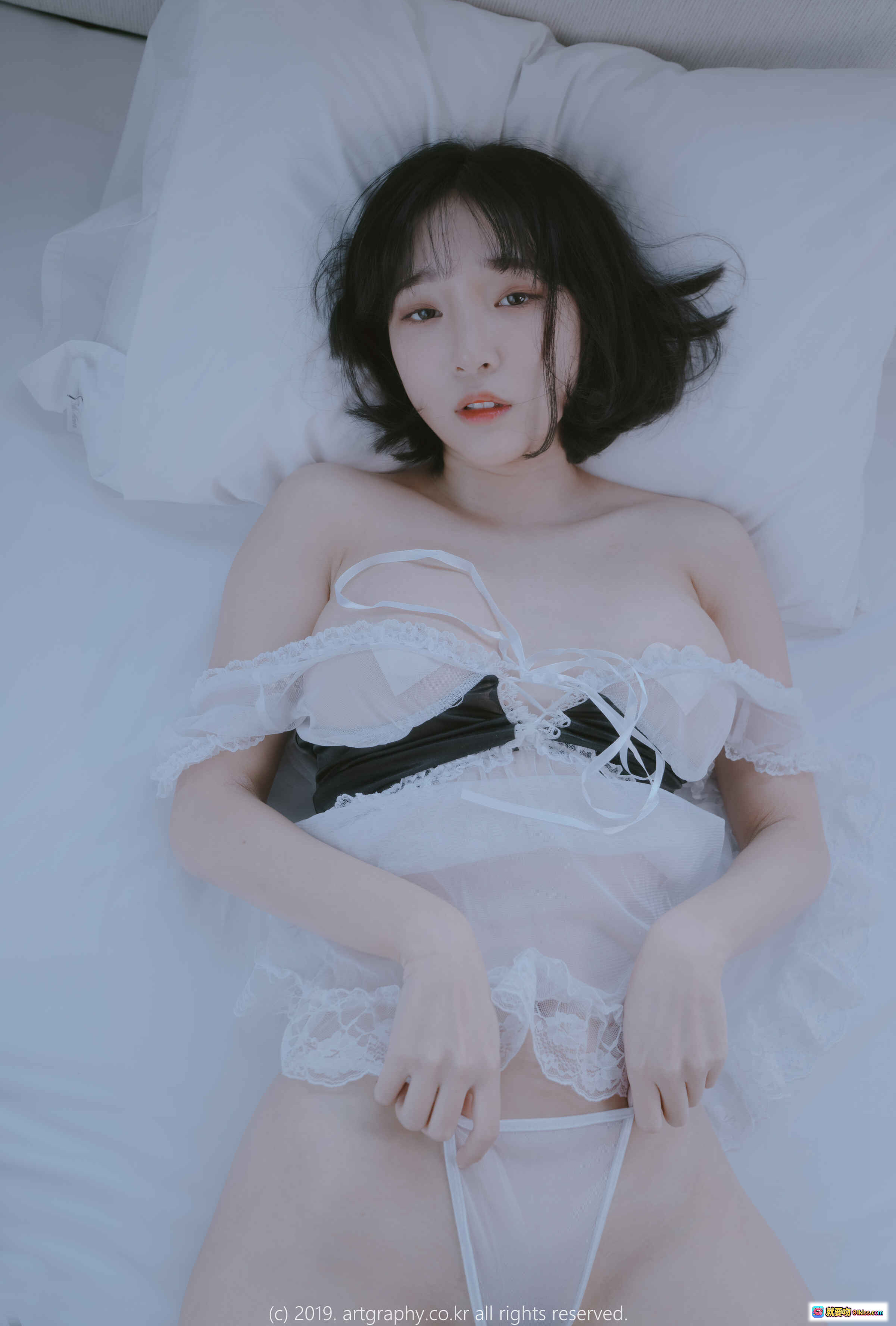 图片[5] - 姜仁卿 NO.013 ARTGRAVIA_VOL69 红色丝绸睡衣性感写真 日式屏风背景 优雅慵懒姿态 2019艺术摄影高清图 - 就要吻