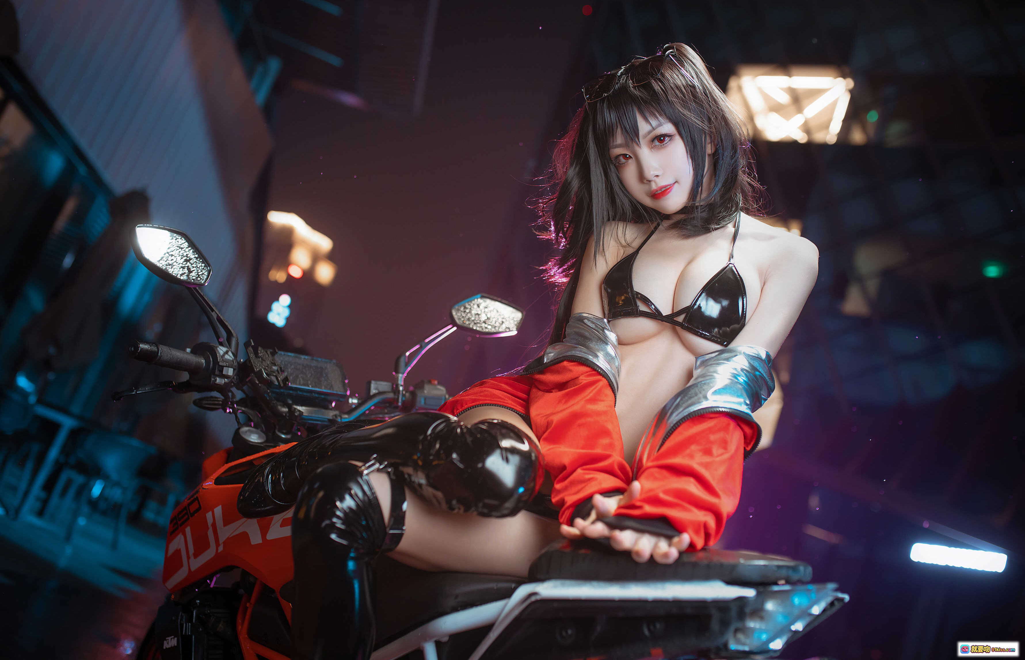 图片[2] - 水淼NO.001大凤机车写真｜性感黑丝比基尼美女+橙色KTM Duke摩托车夜景街拍｜33P高清图集 - 就要吻