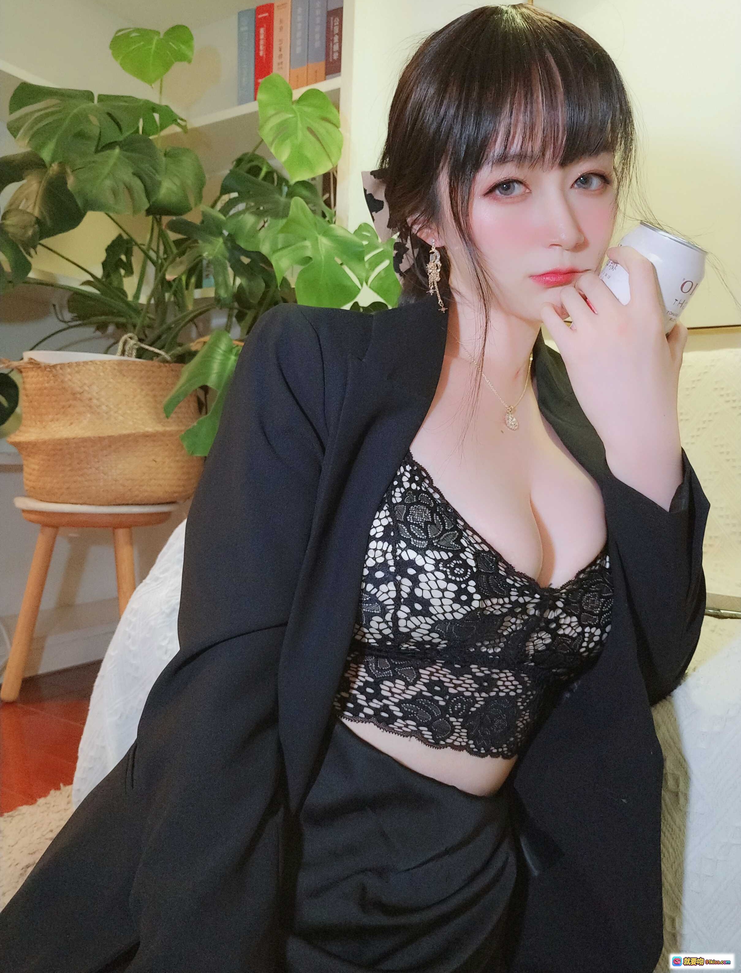 图片[7] - 白银81 NO.050 西服自摄黑丝美腿写真 70P高清图集 室内书架绿植背景 优雅性感私房照 - 就要吻