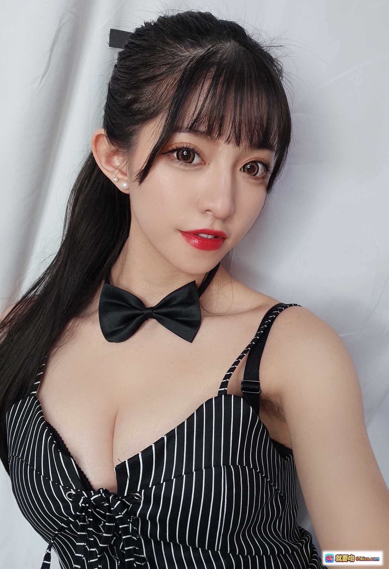 图片[7] - Kettoe NO.015 OL秘书写真｜条纹吊带黑丝高跟美腿自拍私房照 - 就要吻