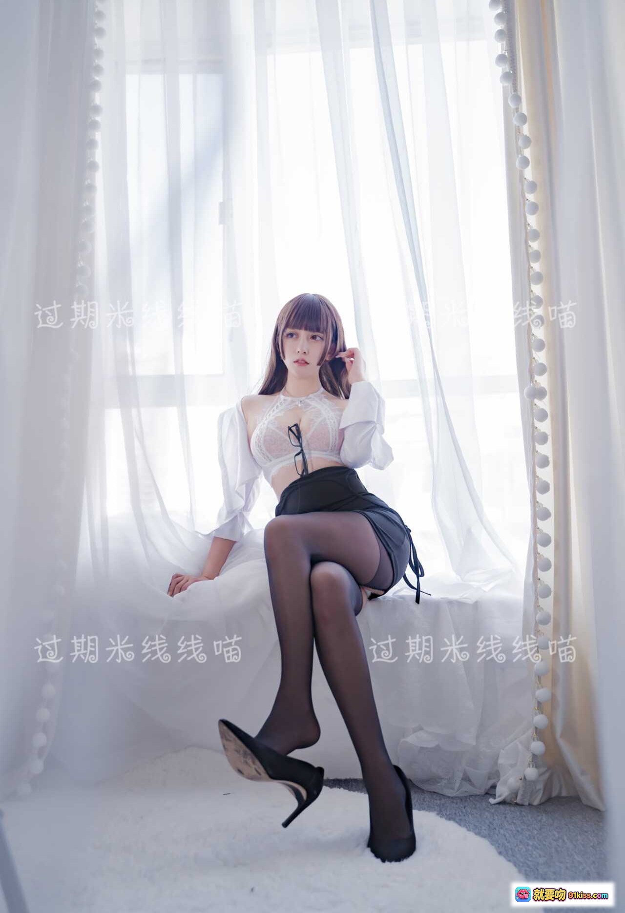 图片[9] - 过期米线线喵044米线 OL情欲写真 黑丝美腿吊带袜 白毯私房诱惑 40P高清图集 - 就要吻