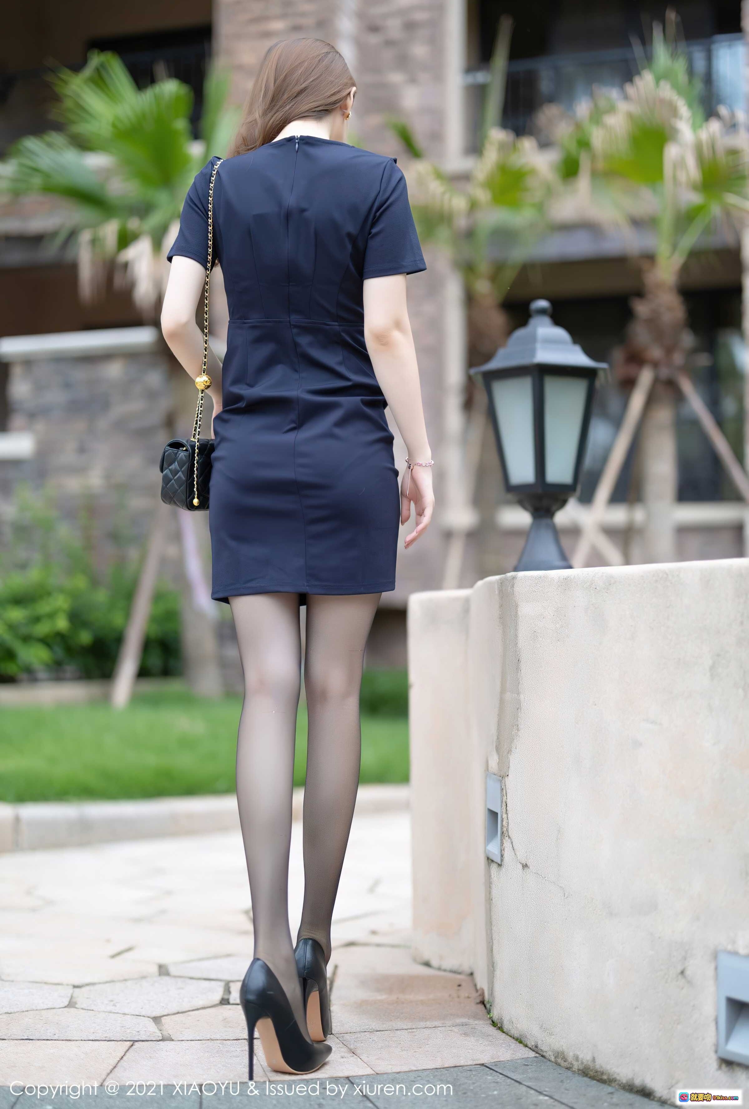 图片[3] - 言沫优雅职场风深蓝包臀裙黑丝高跟美腿写真 XIAOYU Vol.589 2021精选高清图集 - 就要吻