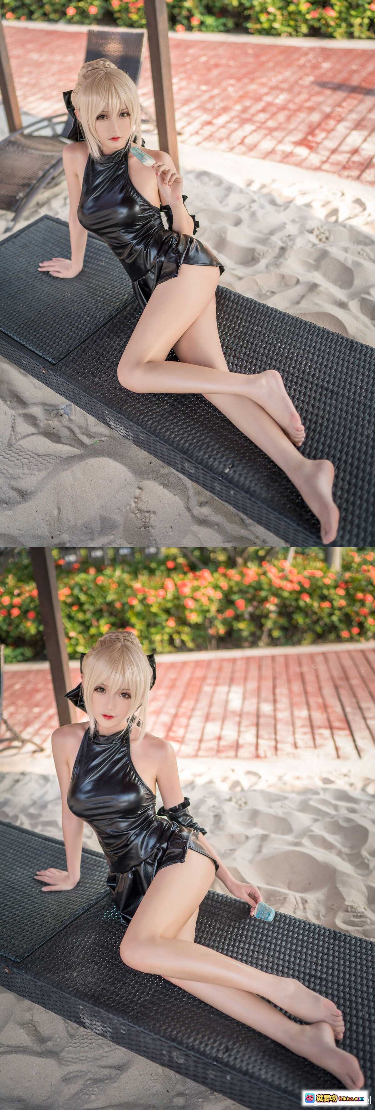 图片[2] - 腐团儿黑泳装COS阿尔托莉雅_性感银发少女_精致妆容_皮质露背装_优雅姿势_高清写真 - 就要吻