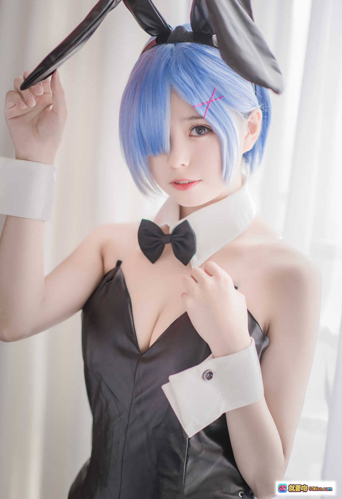 图片[3] - 小野妹子W NO.023 蕾姆Cosplay 黑丝兔女郎 蓝发少女 白领结 黑皮衣 红沙发写真 9P高清图集 - 就要吻