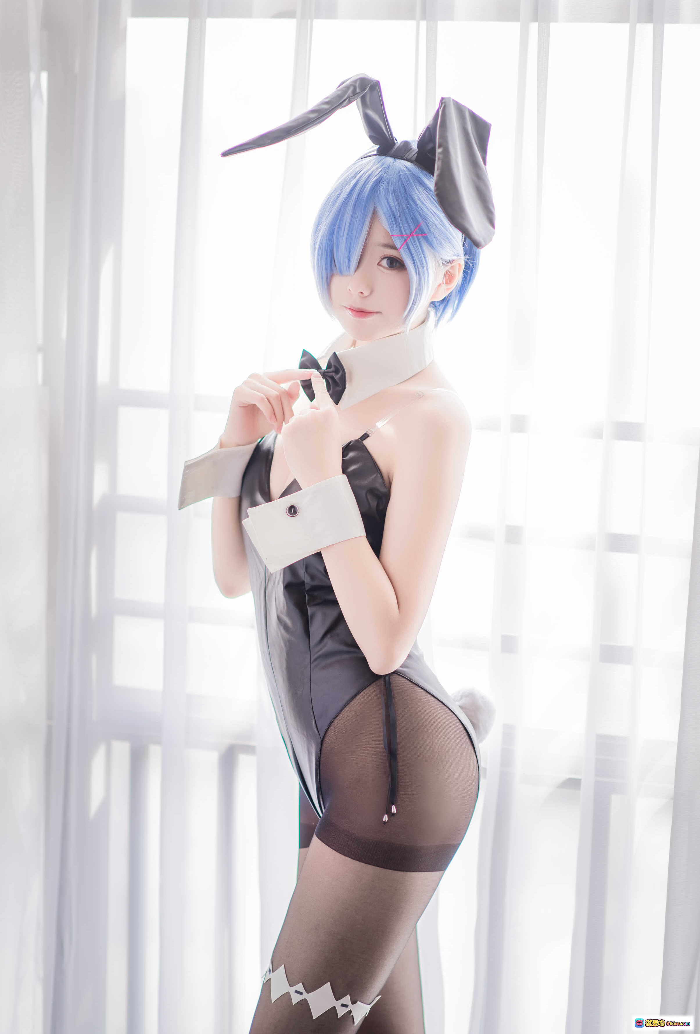 图片[5] - 小野妹子W NO.023 蕾姆Cosplay 黑丝兔女郎 蓝发少女 白领结 黑皮衣 红沙发写真 9P高清图集 - 就要吻