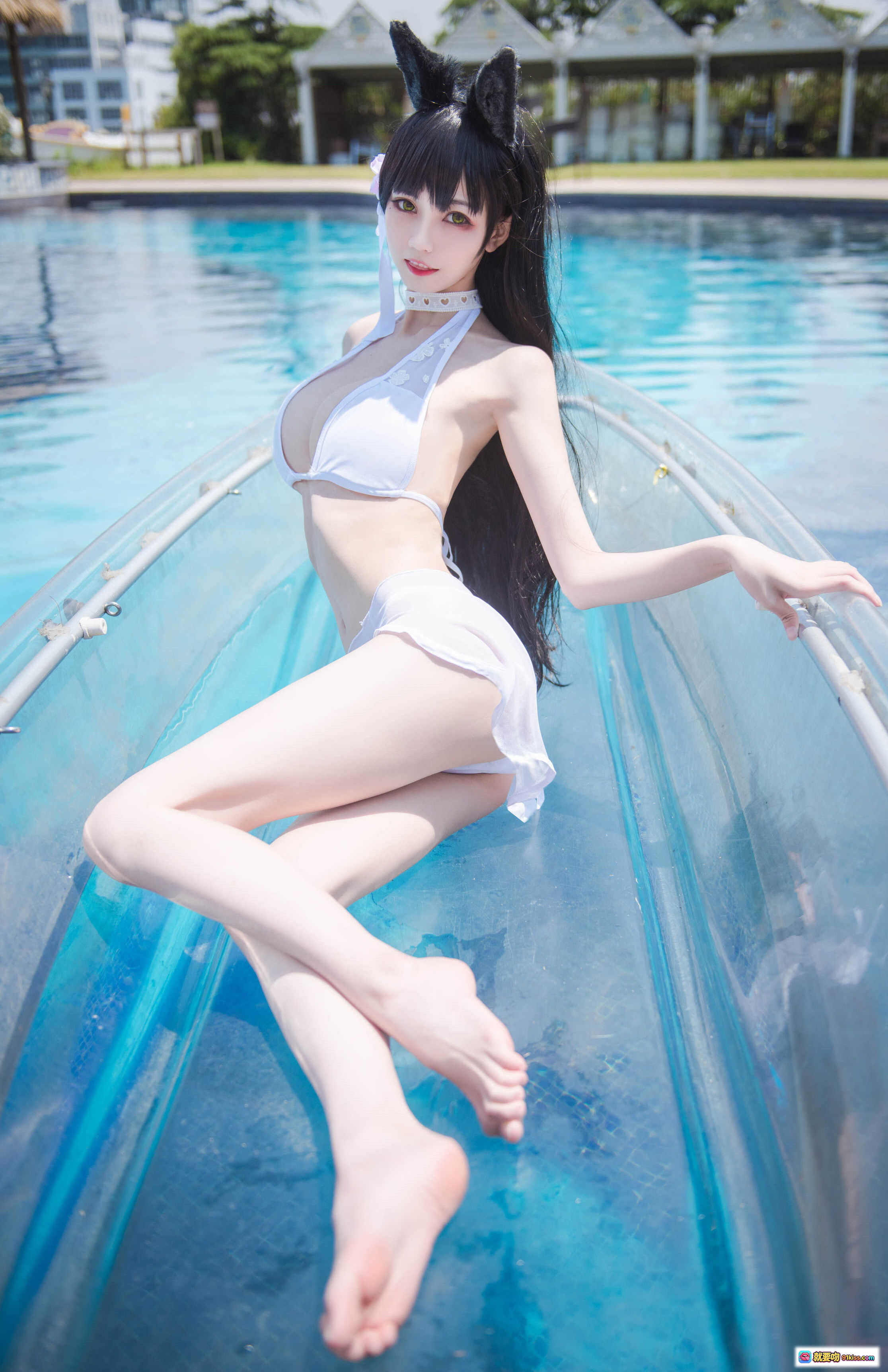 图片[4] - 你的负卿 NO.001 爱党泳装写真 – 白色比基尼猫耳少女泳池边飘逸长发性感美照 - 就要吻