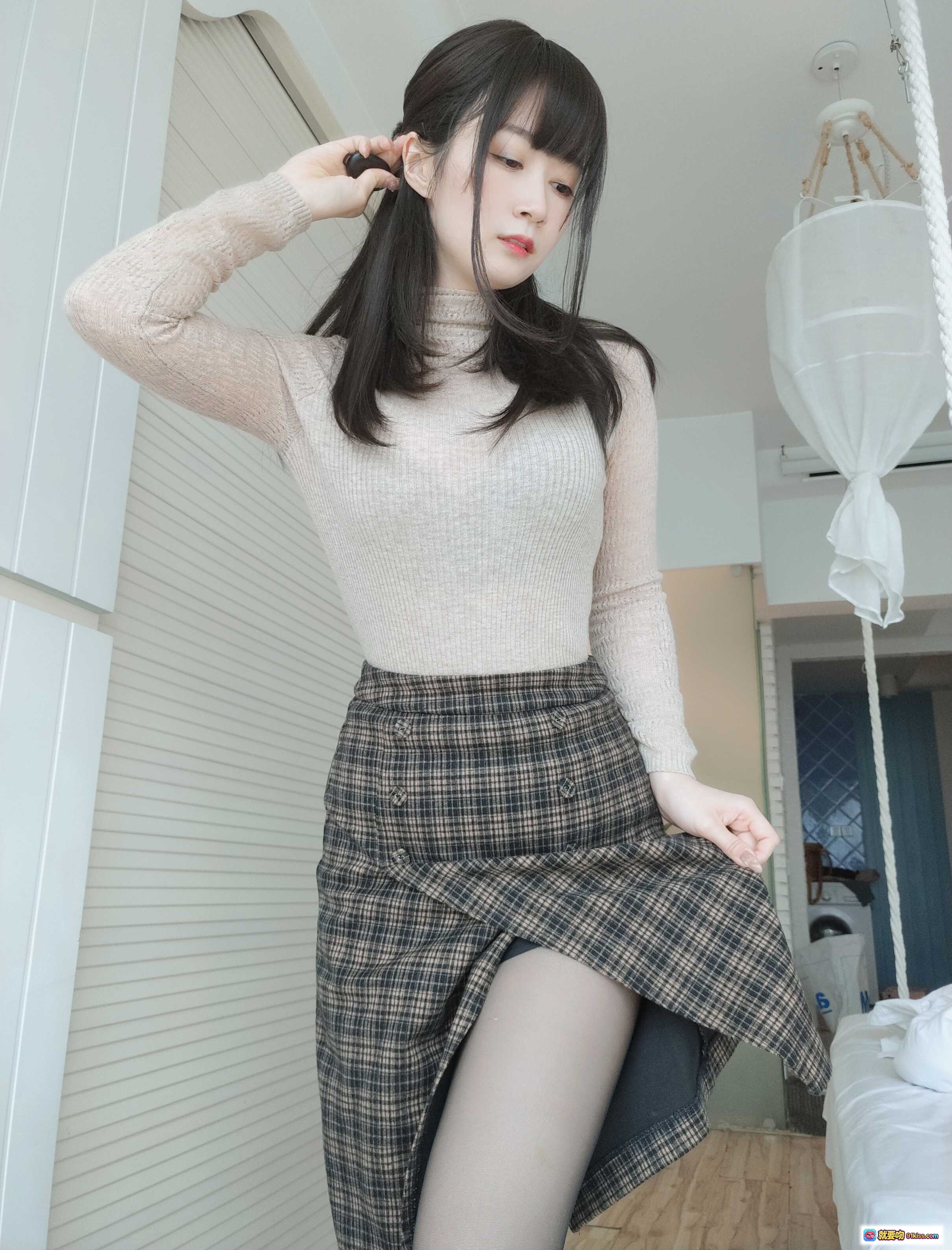 图片[10] - 白银81 NO.059 最终幻想写真集 131P黑丝美腿蕾丝内衣高叉格裙慵懒姿势私房摄影 - 就要吻