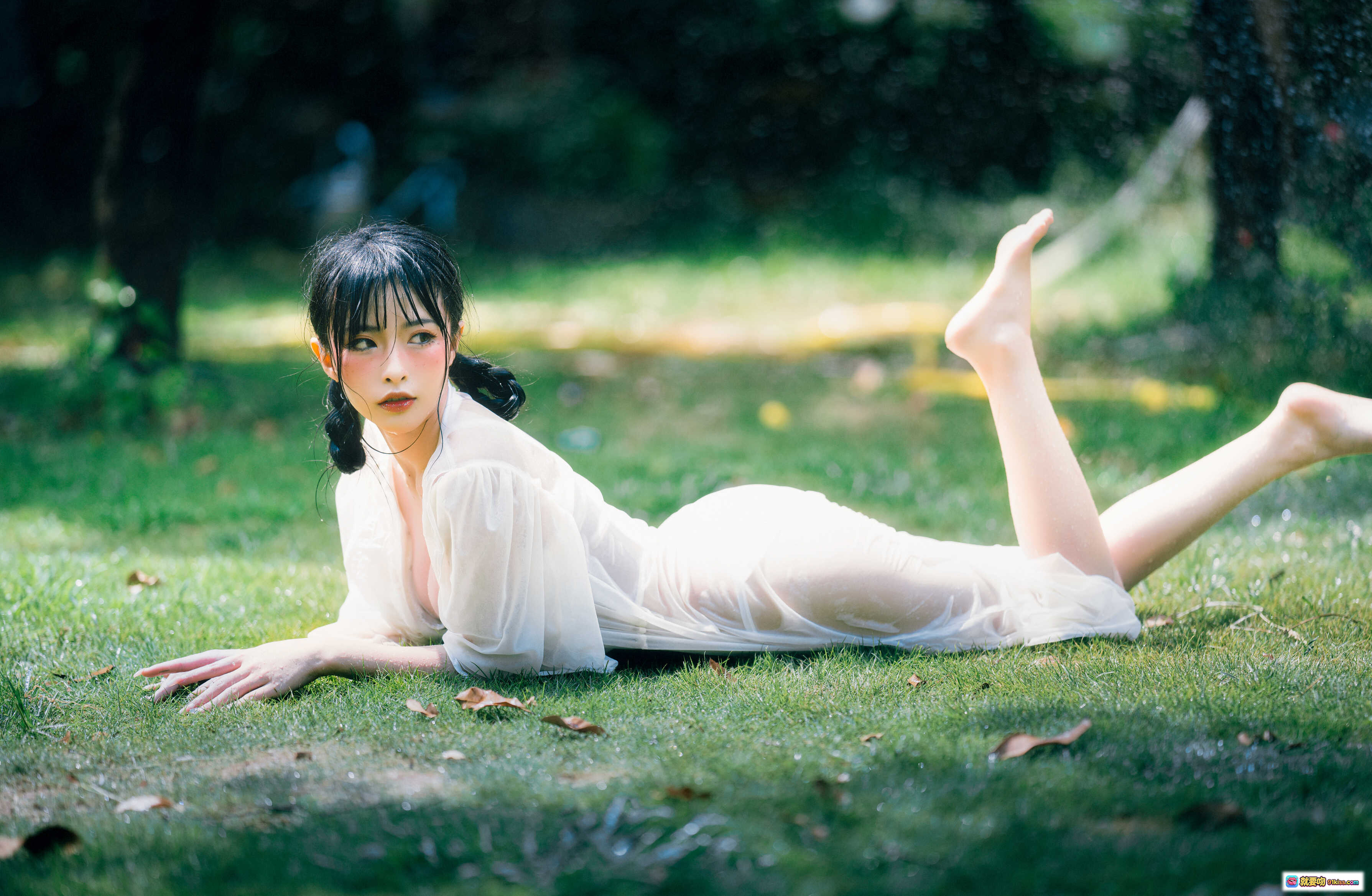 图片[10] - 清水由乃NO.024湿水洛丽塔写真 36P高清性感蕾丝内衣草地躺卧诱惑美图 - 就要吻