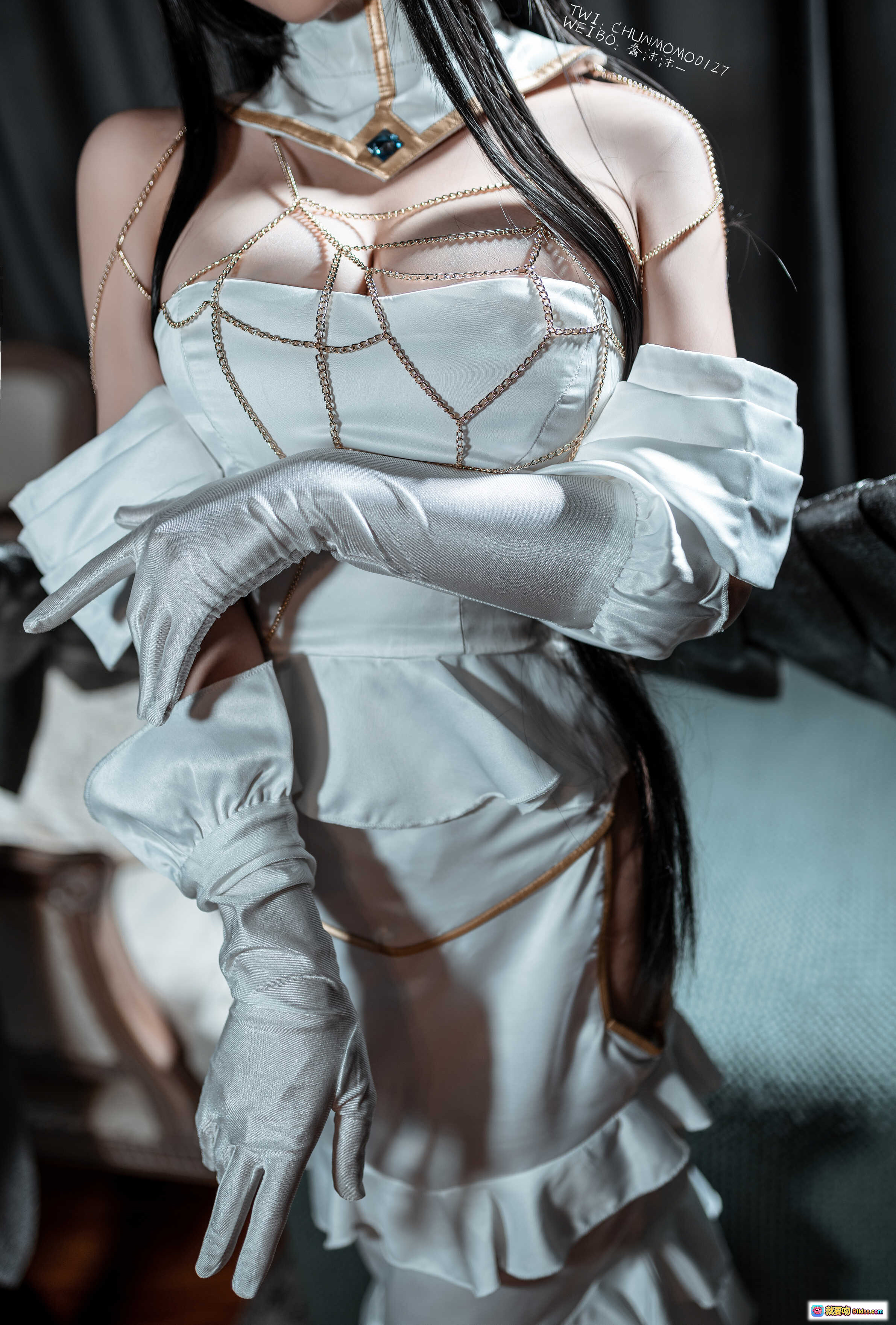 图片[5] - 蠢沫沫NO.086雅儿贝德原皮Cosplay写真｜精致白裙金链装饰｜长发手套优雅造型｜40P高清图集 - 就要吻