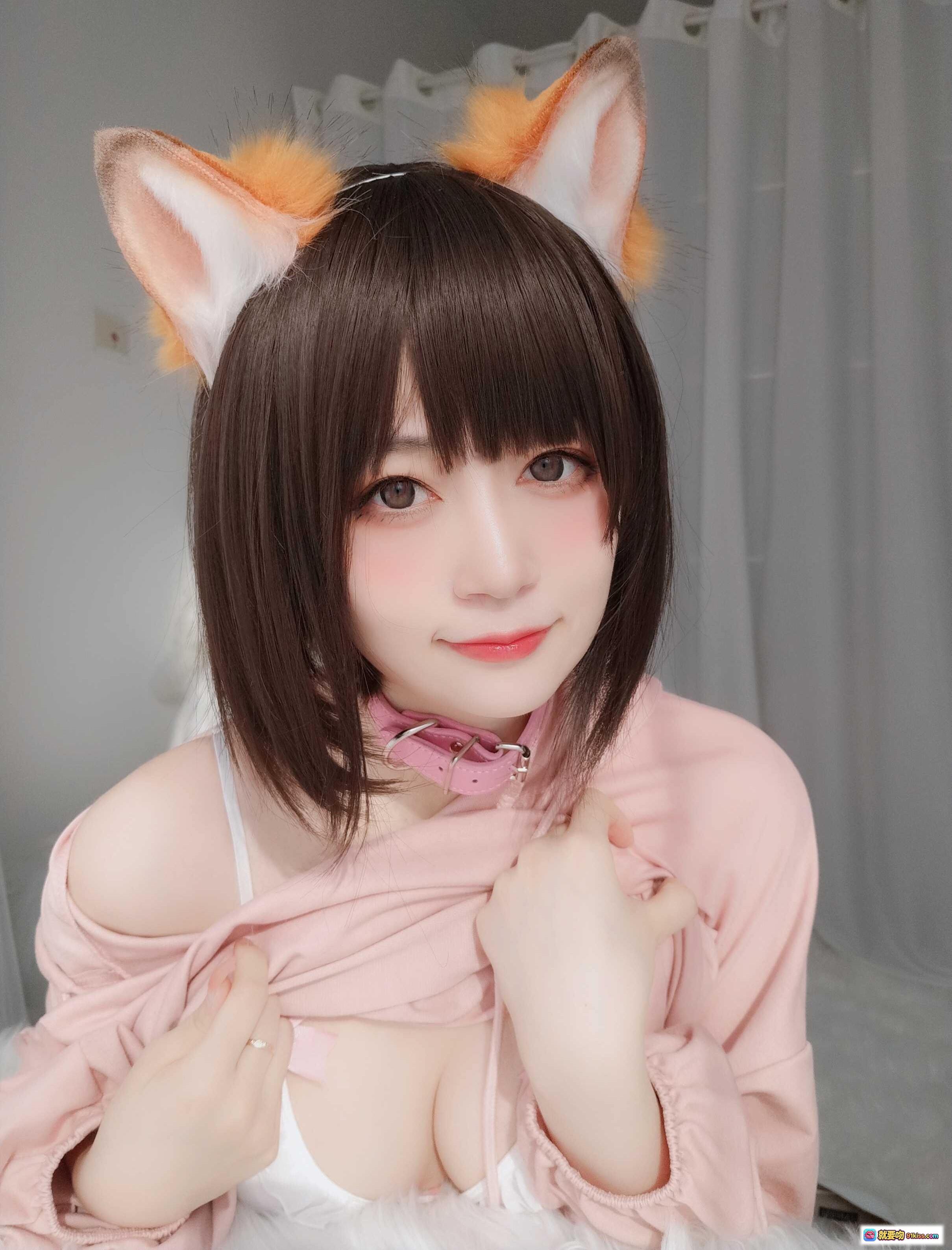 白银81 NO.055 粉红狐狸Cosplay写真 甜美短发+毛绒狐耳+粉色系穿搭 111P高清美图 - 就要吻