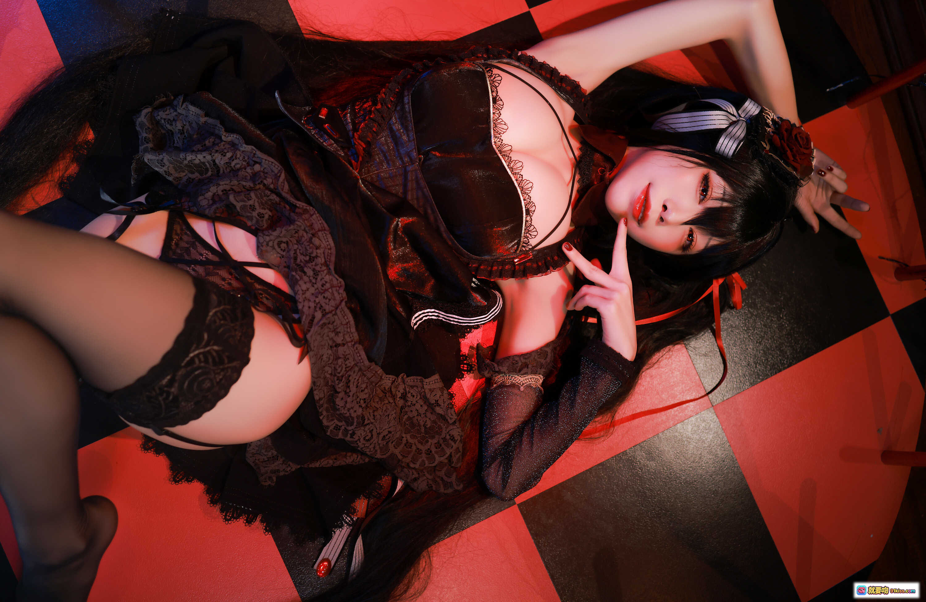 图片[2] - 水淼NO.076大凤打歌服写真｜黑红格纹地板性感姿势｜蕾丝吊带黑丝美腿｜45P高清图集 - 就要吻