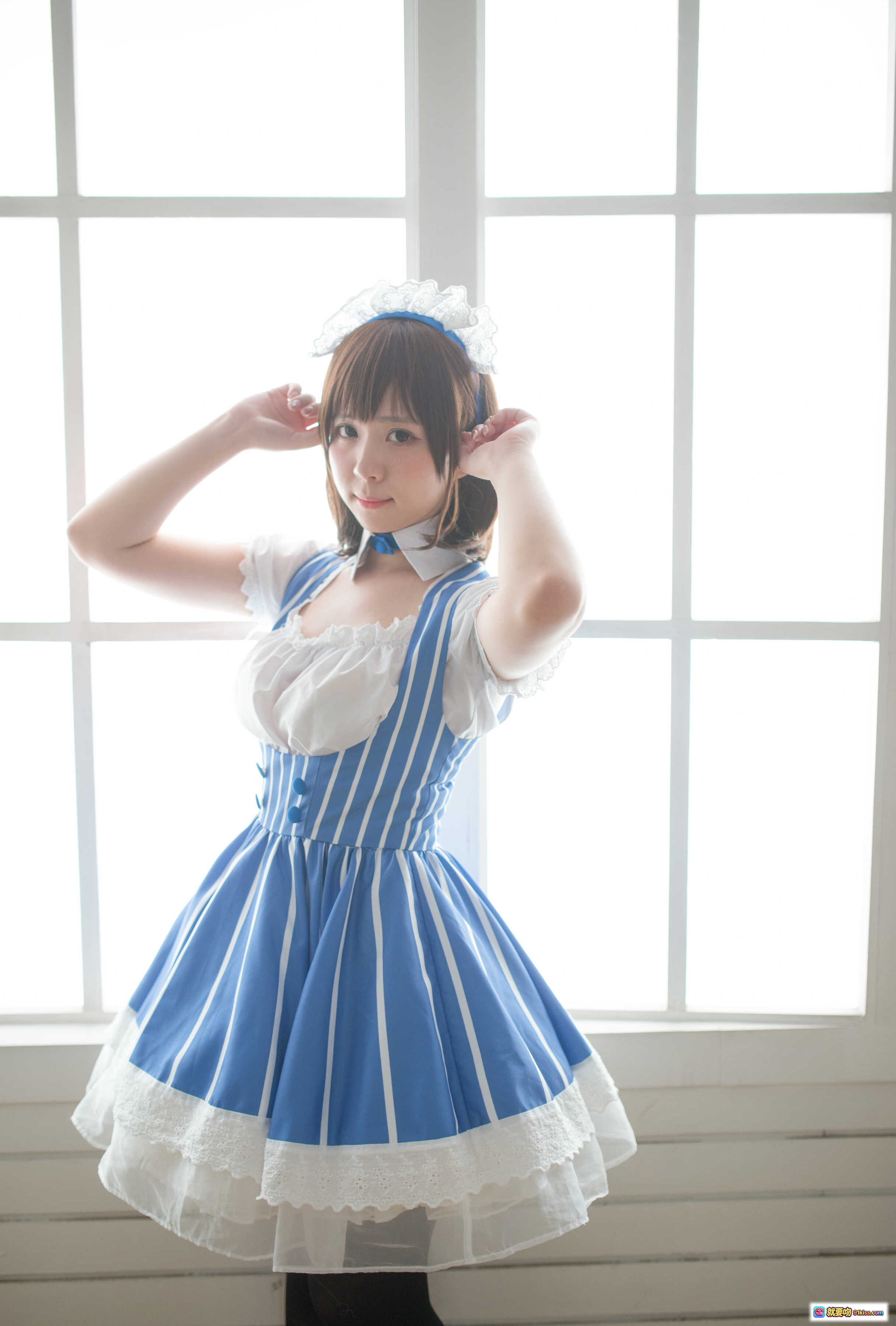 图片[5] - 闪月半NO.003加藤惠蓝白条纹女仆装黑丝美腿居家写真17P高清图集 - 就要吻