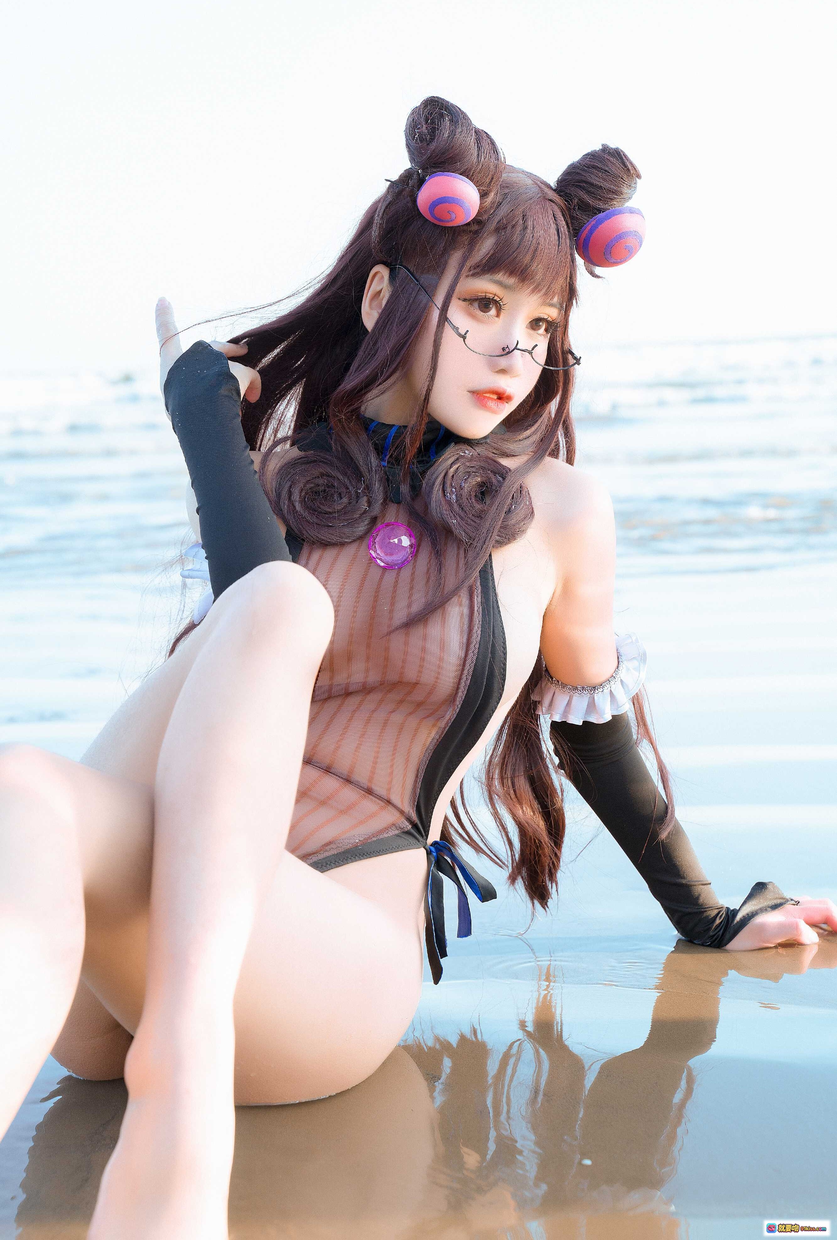 图片[2] - 一笑芳香沁NO.013紫式部泳装写真20P183MB海边黑伞美腿长发眼镜女仆风性感诱惑 - 就要吻