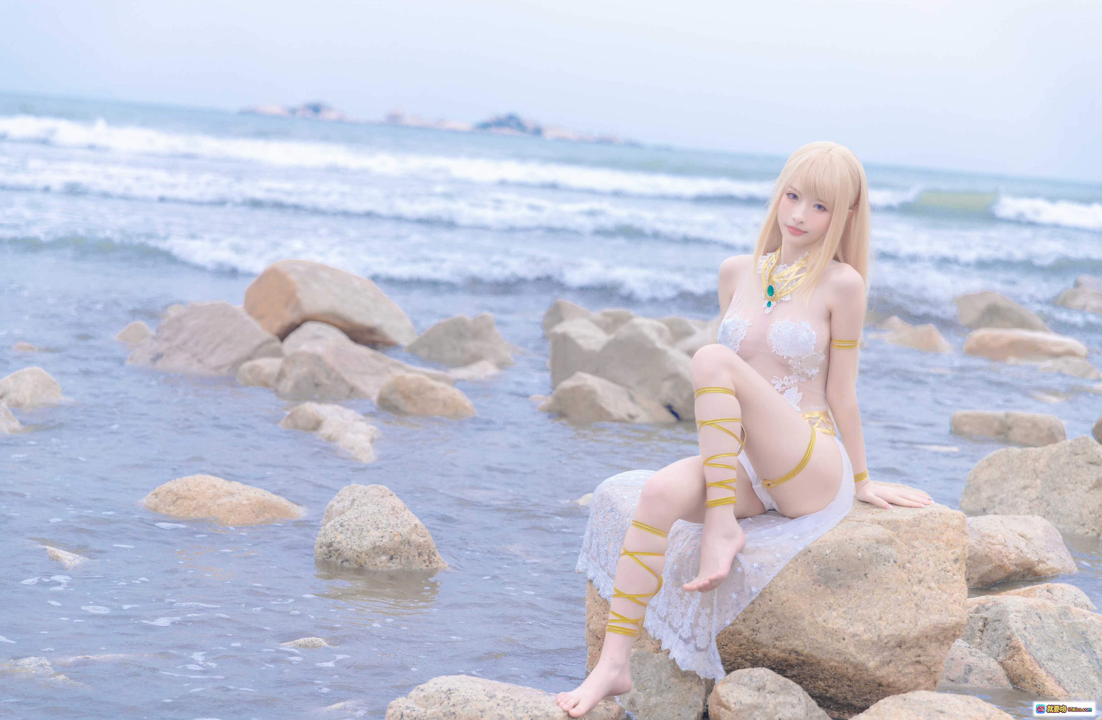图片[2] - 清水由乃NO.022玛丽萝丝白色泳衣写真 金发碧眼海滩性感Cosplay 33P高清图集 - 就要吻