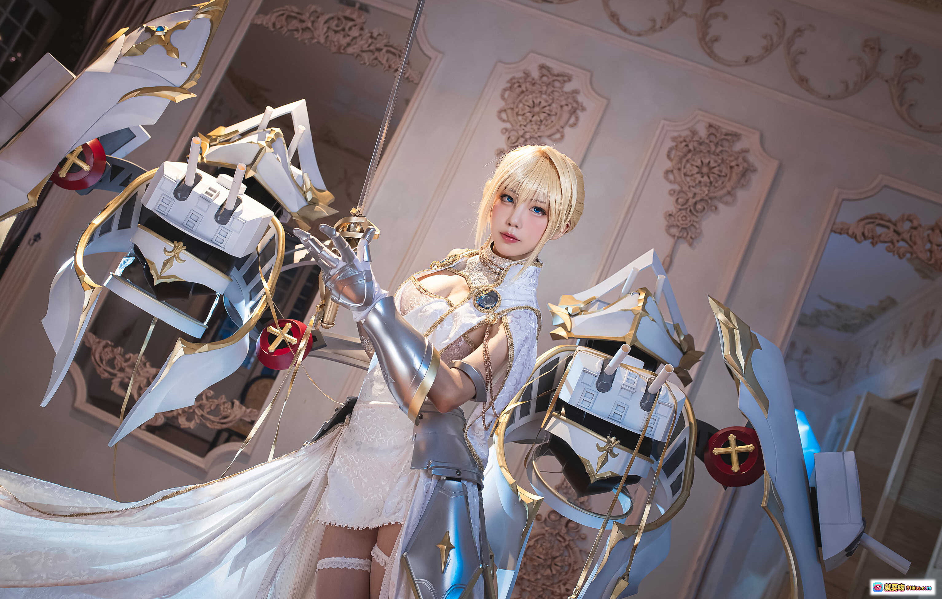 图片[4] - 水淼NO.059圣女贞德cos写真｜白裙金发持剑少女｜精致妆容蕾丝细节｜40P高清美图 - 就要吻