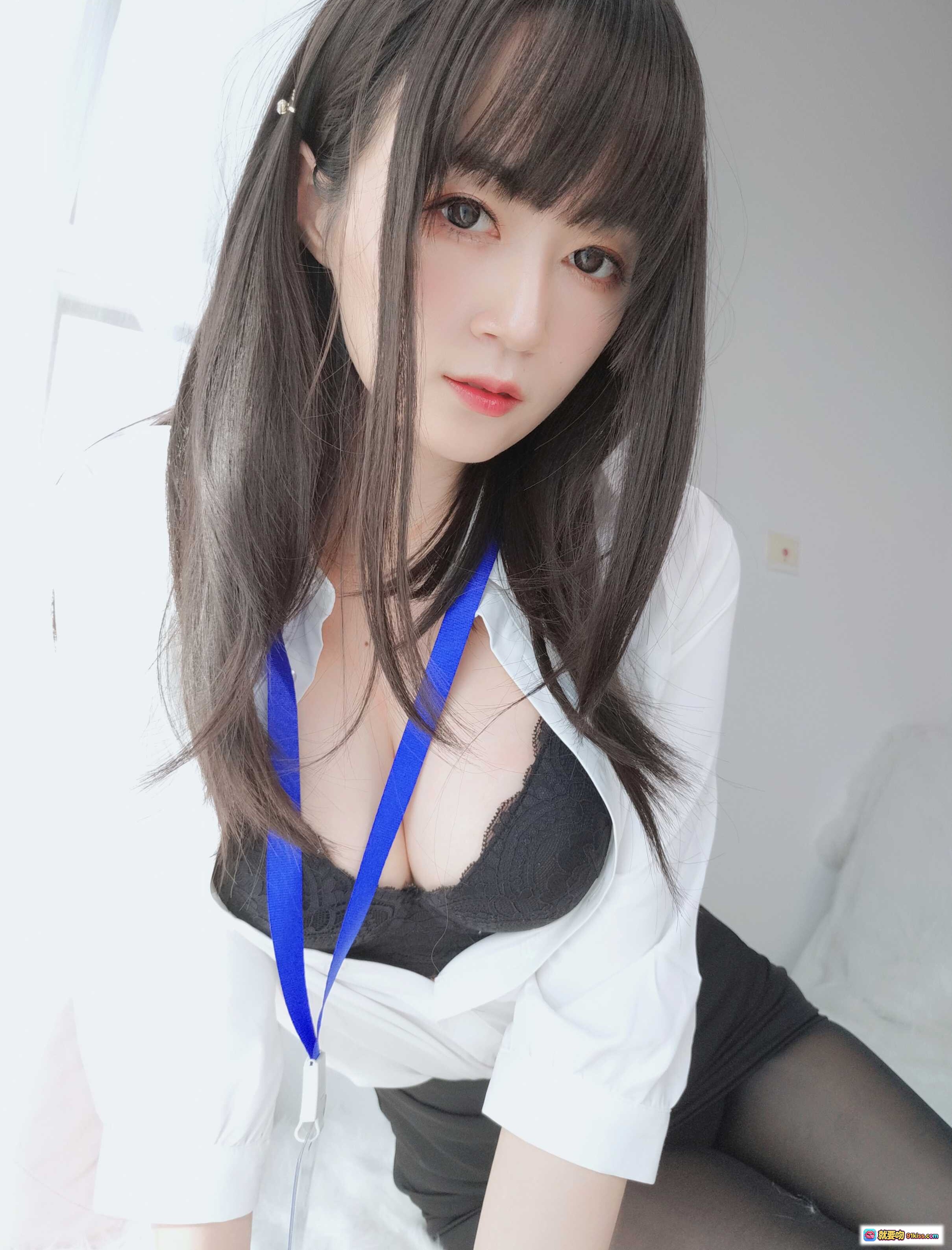 图片[6] - 白银81 NO.047 制服写真 125P黑丝白衬衫蕾丝内衣职场风性感私房照 - 就要吻