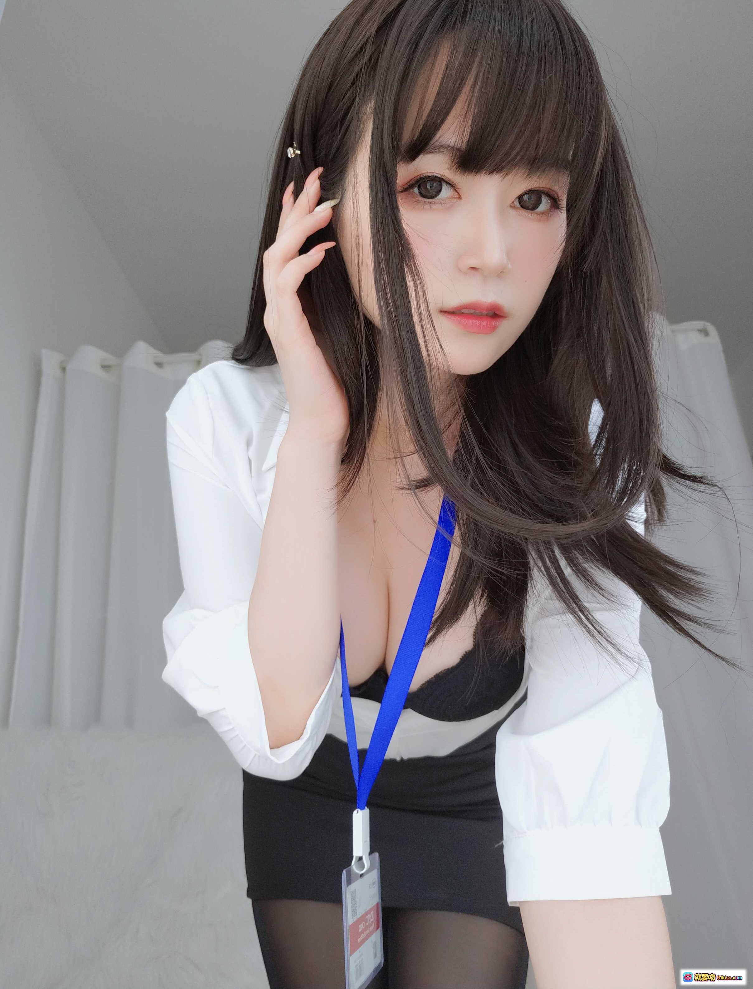 图片[8] - 白银81 NO.047 制服写真 125P黑丝白衬衫蕾丝内衣职场风性感私房照 - 就要吻